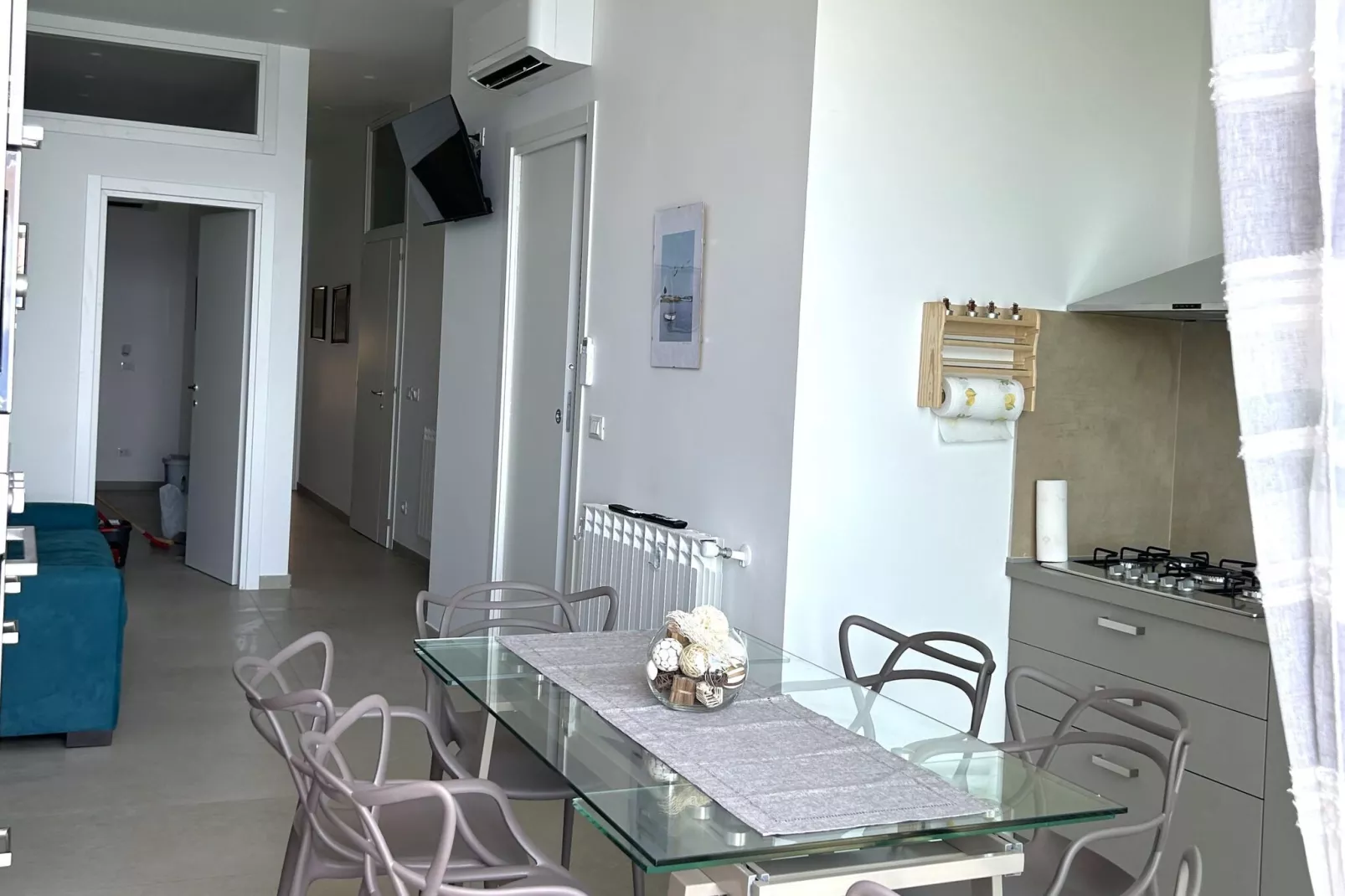 Finestrammare-Dining room