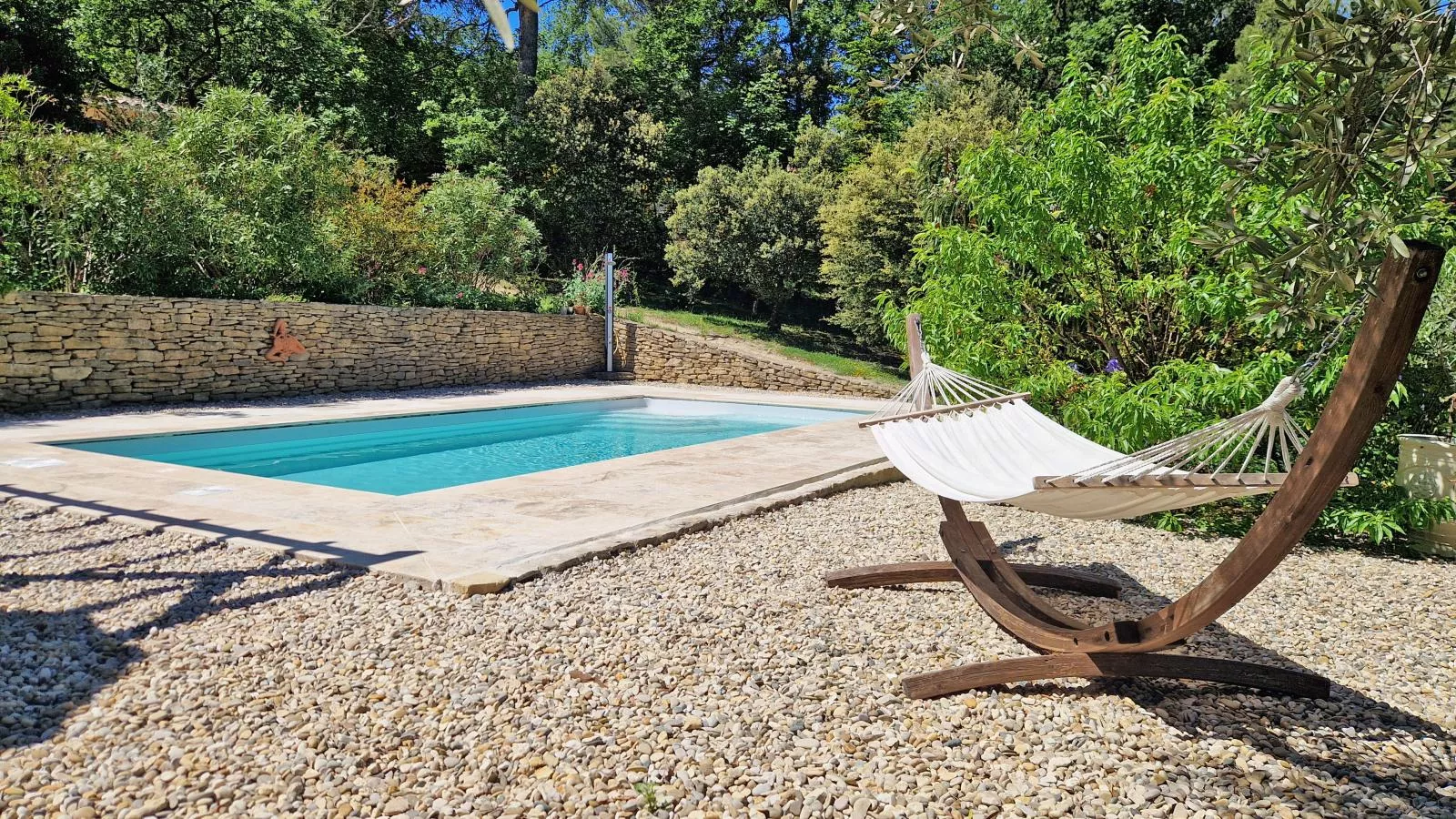 La petite Pinede-Schwimmbad