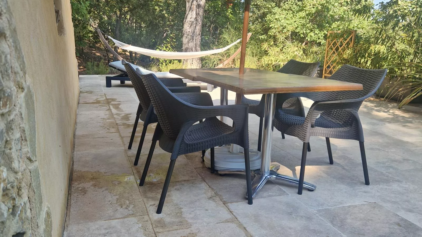 La petite Pinede-Terrassenbalkon