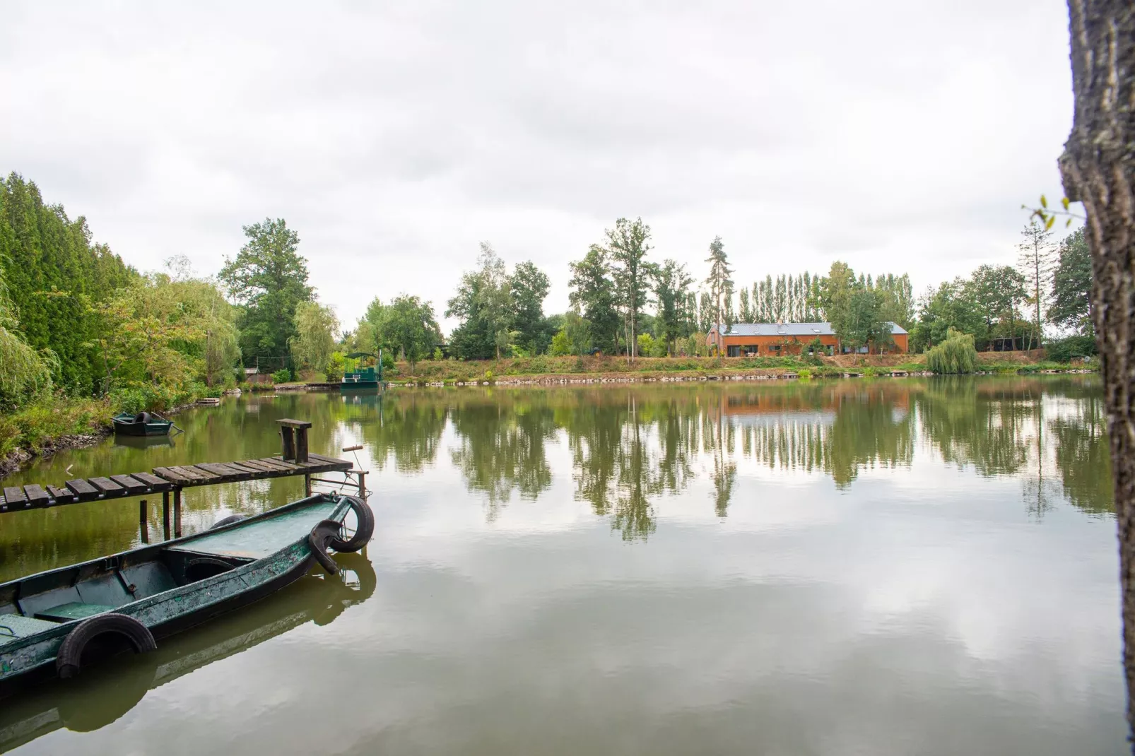 Le Bateau du Lac Privé-Zones d'été à 5 km