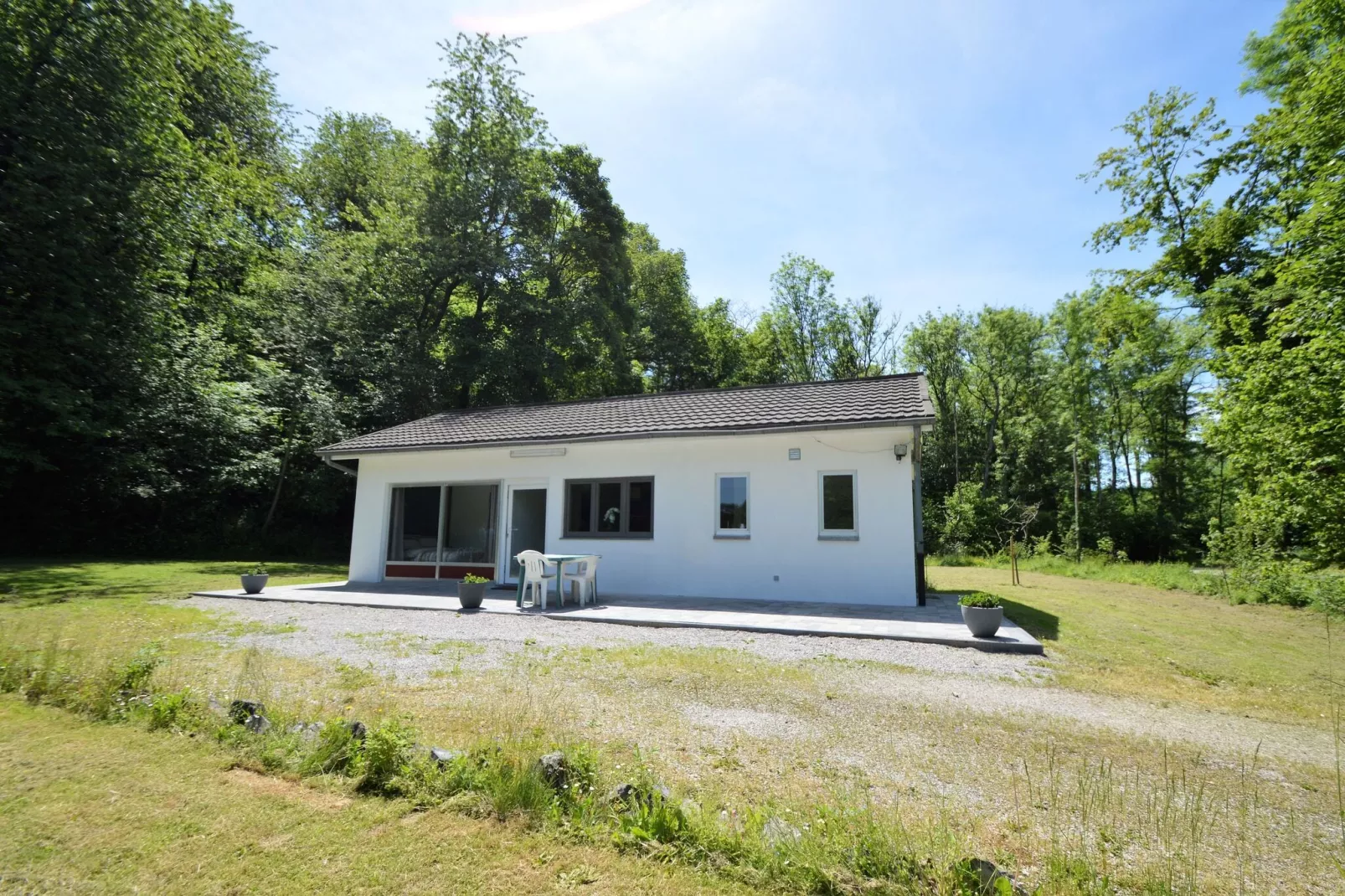 La Halte des 2 Lacs-Außenbereich Sommer