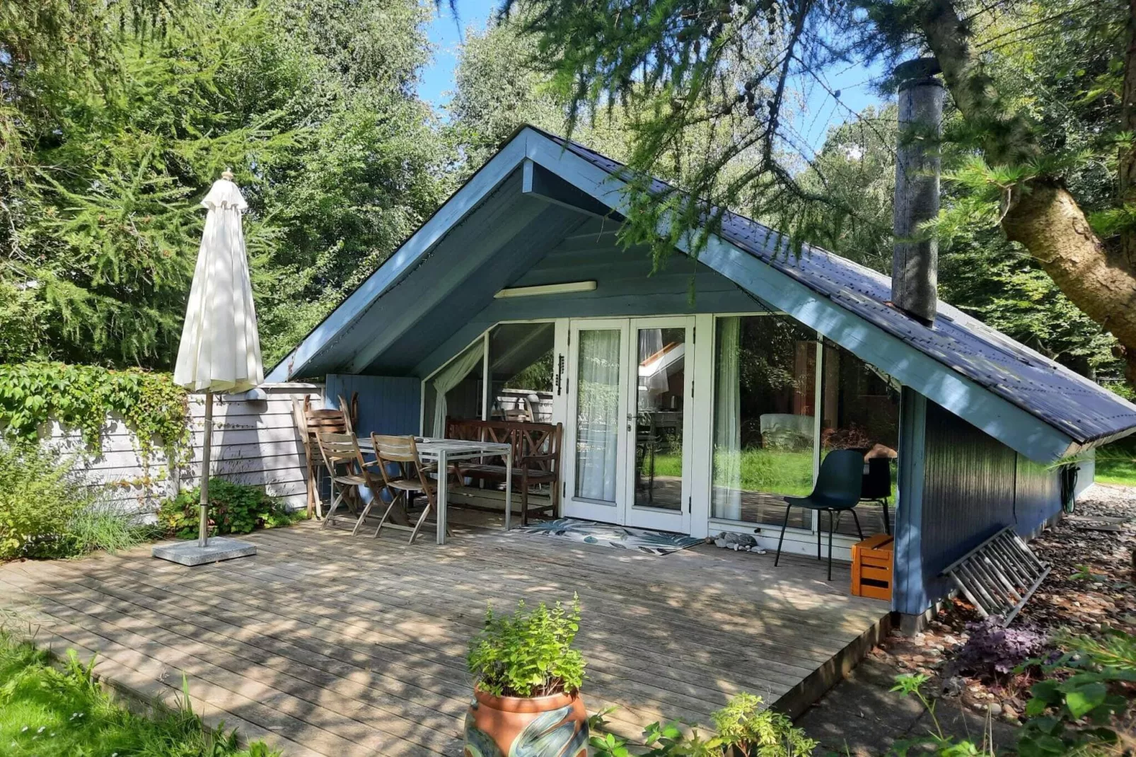6 person holiday home in Højby-Outdoor