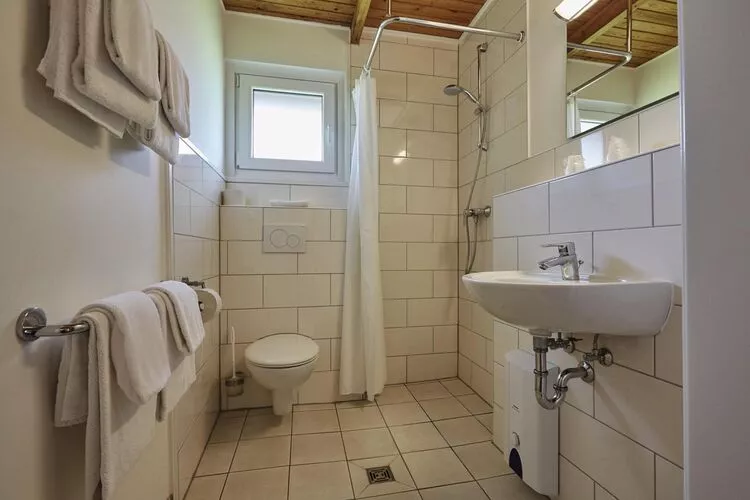 Blockhaus HiPr 4 Pers-Bathroom