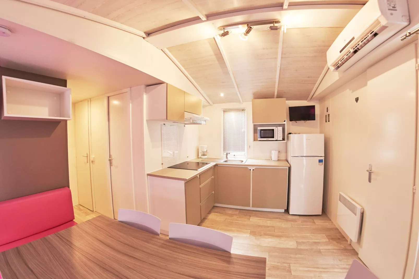 Els Pins- Mobile-Home Premium 3-Kitchen