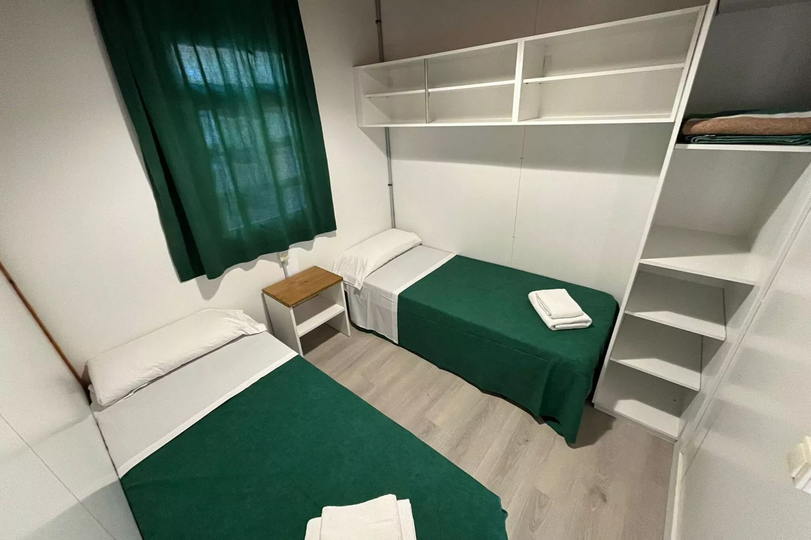 Els Pins- Bungalow Confort-Bedroom