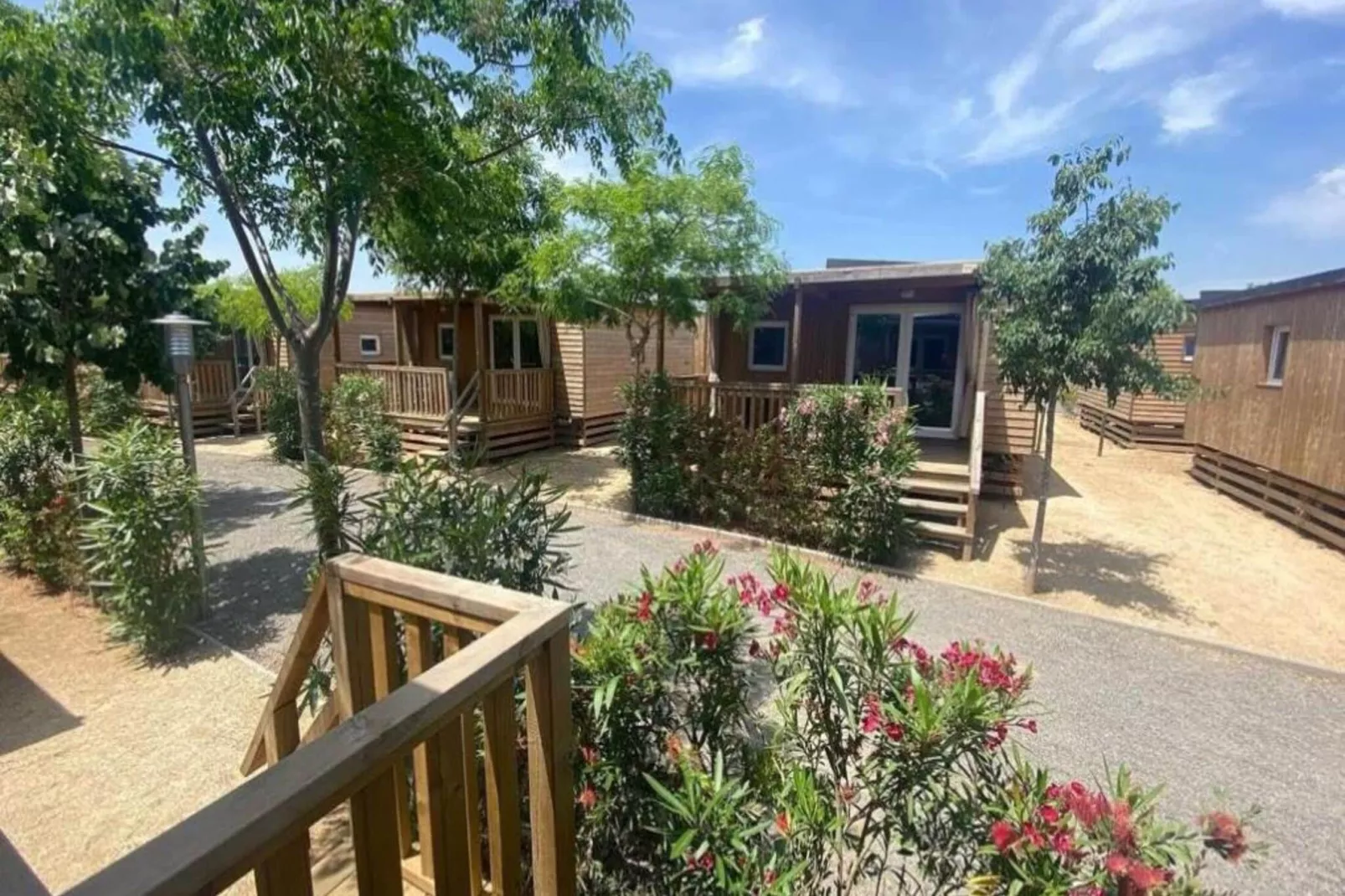 Els Pins- Mobile-Home Plus 3-View summer