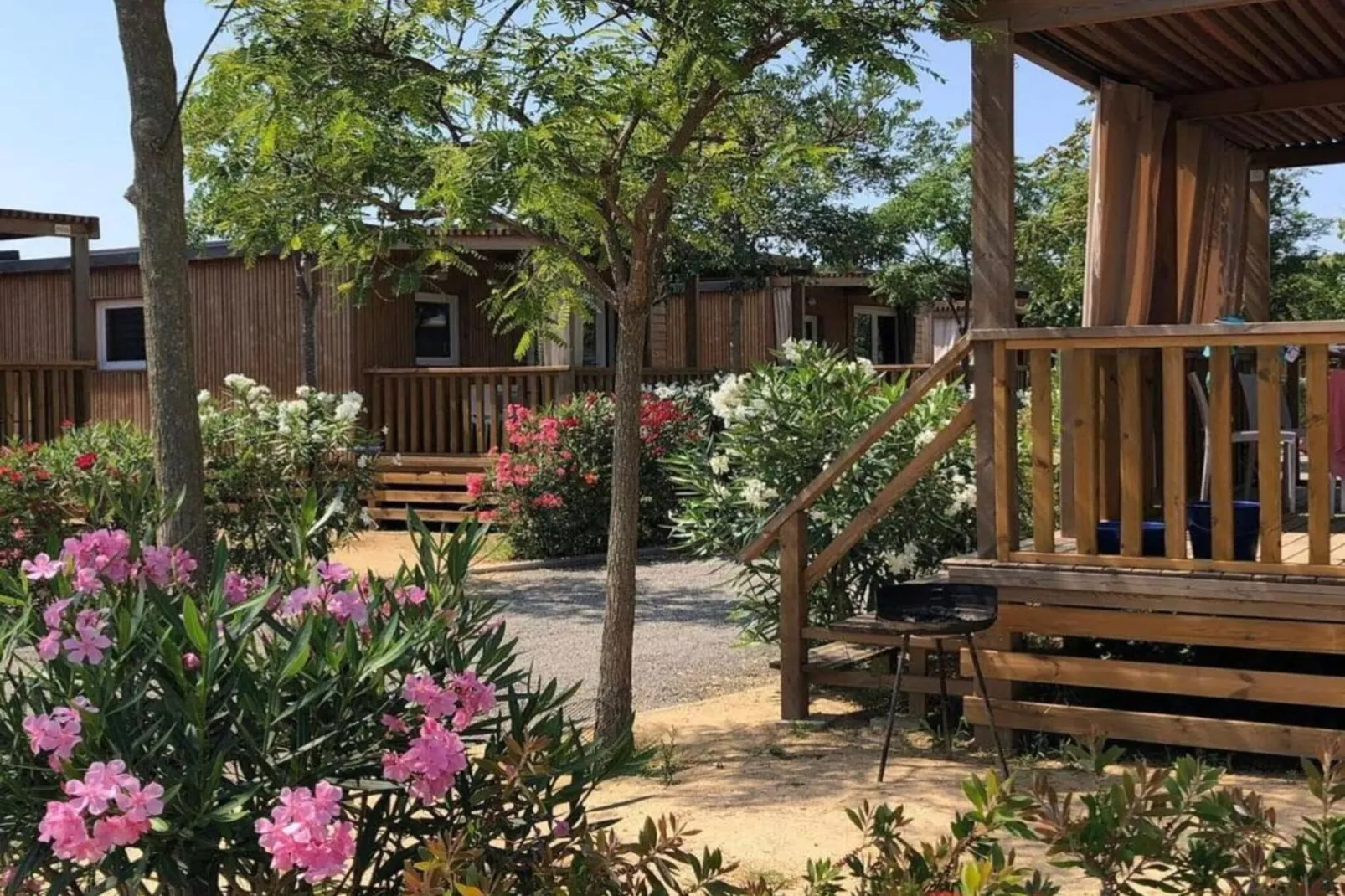 Els Pins- Mobile-Home Plus 3-Gardens summer