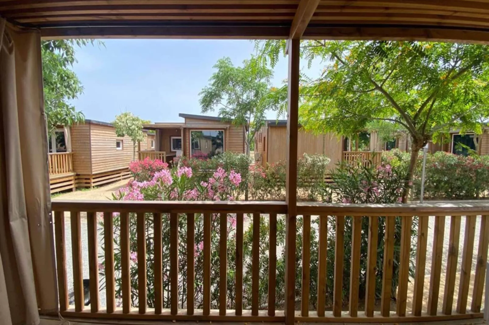 Els Pins- Mobile-Home Plus 3-View summer
