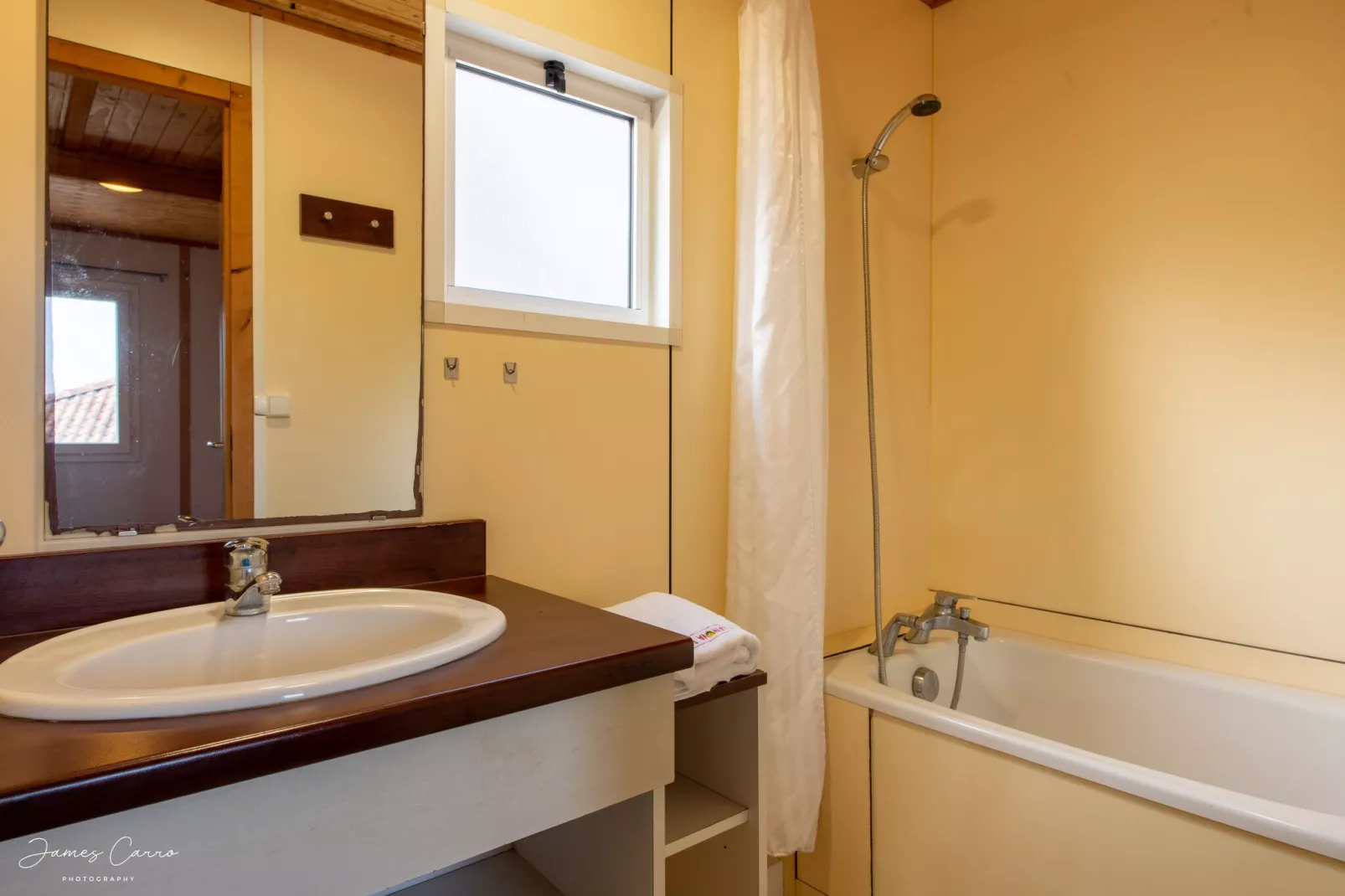 Vilanova Park Bungalow S800-Bathroom