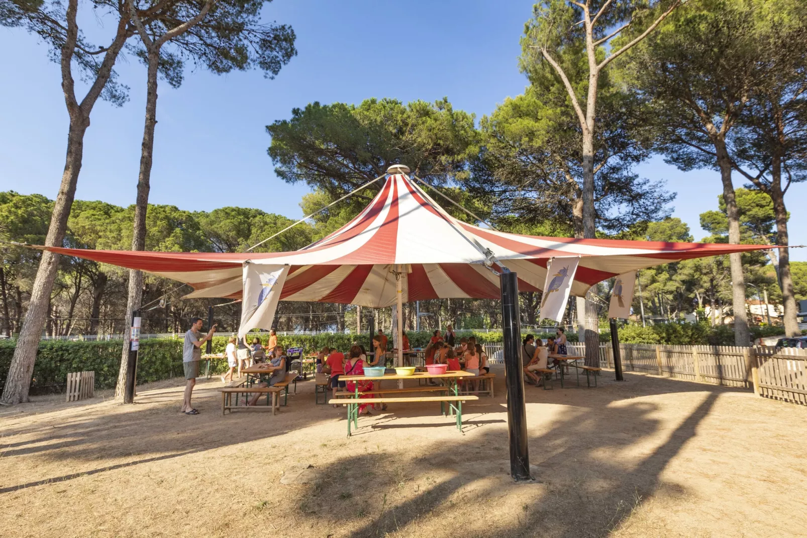 CAMPING INTERPALS- Bungalow Sa Riera-Facilities