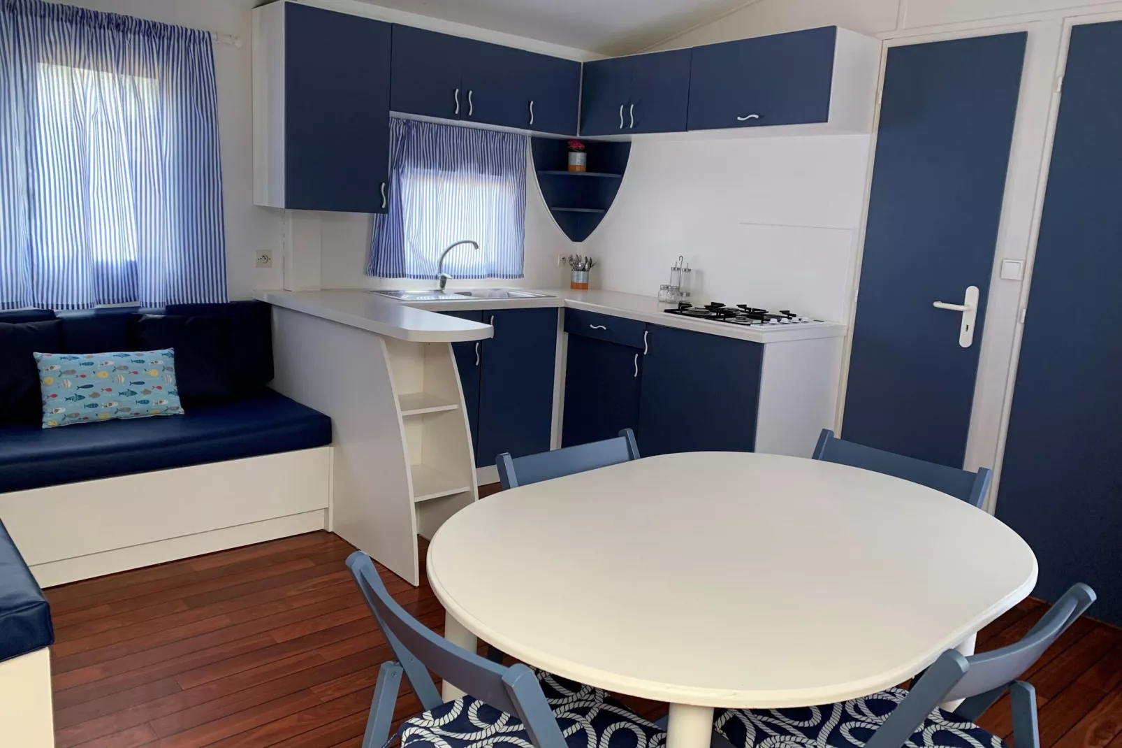 Camping Miramar- Mobile home-Living room