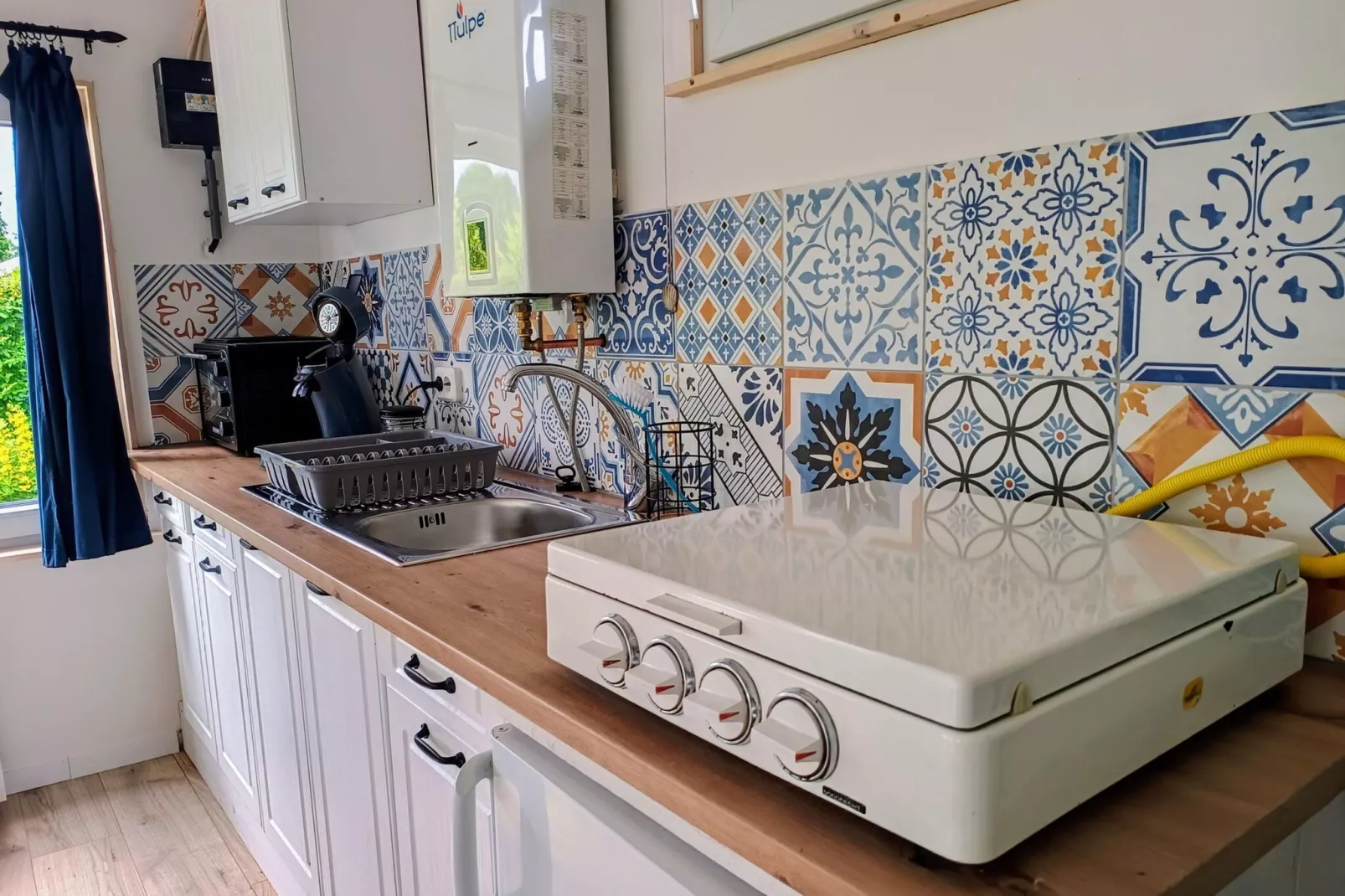 Cosy Hideout-Kitchen
