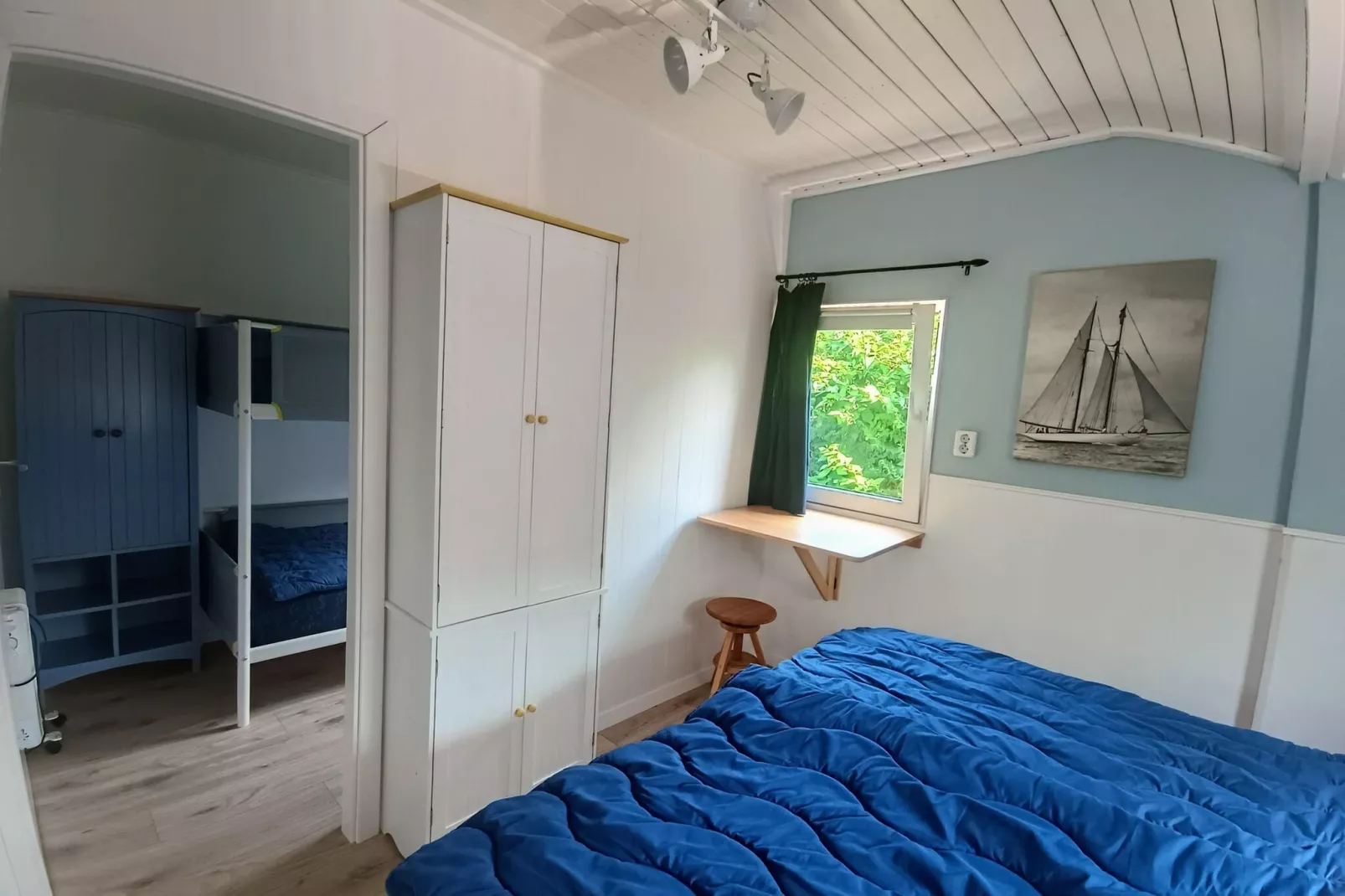 Cosy Hideout-Bedroom