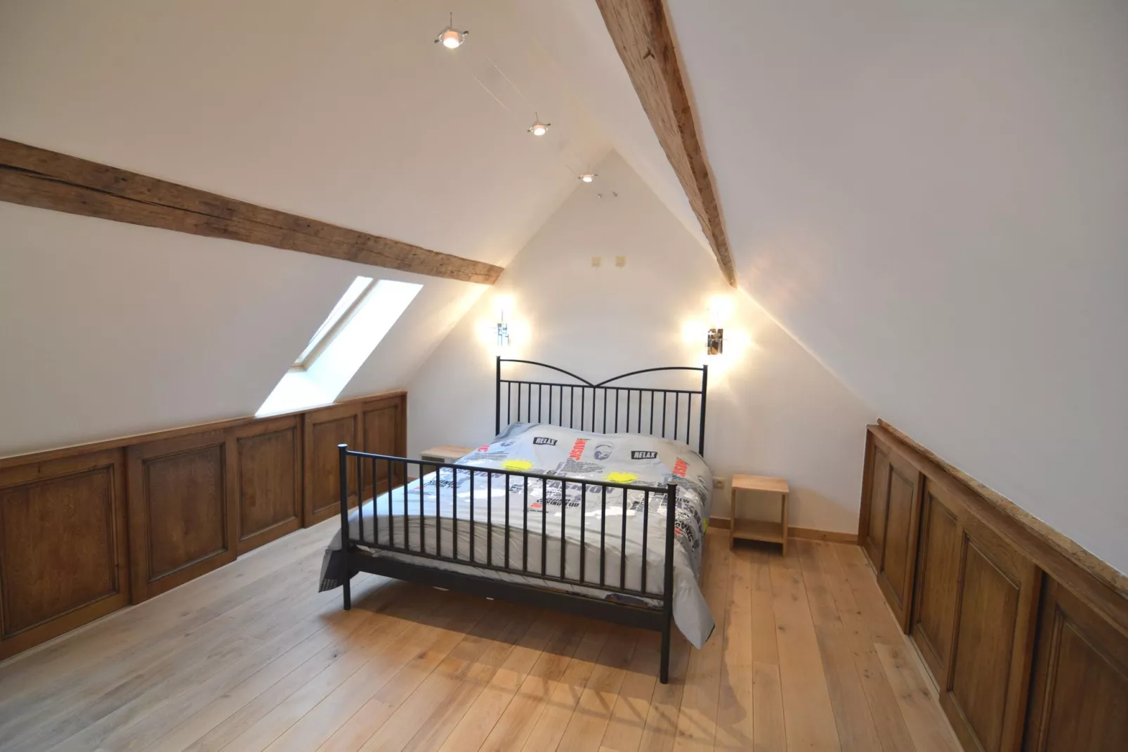 Un petit coin de chateau-Bedroom