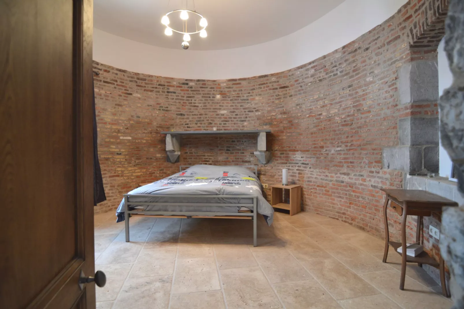 Un petit coin de chateau-Bedroom