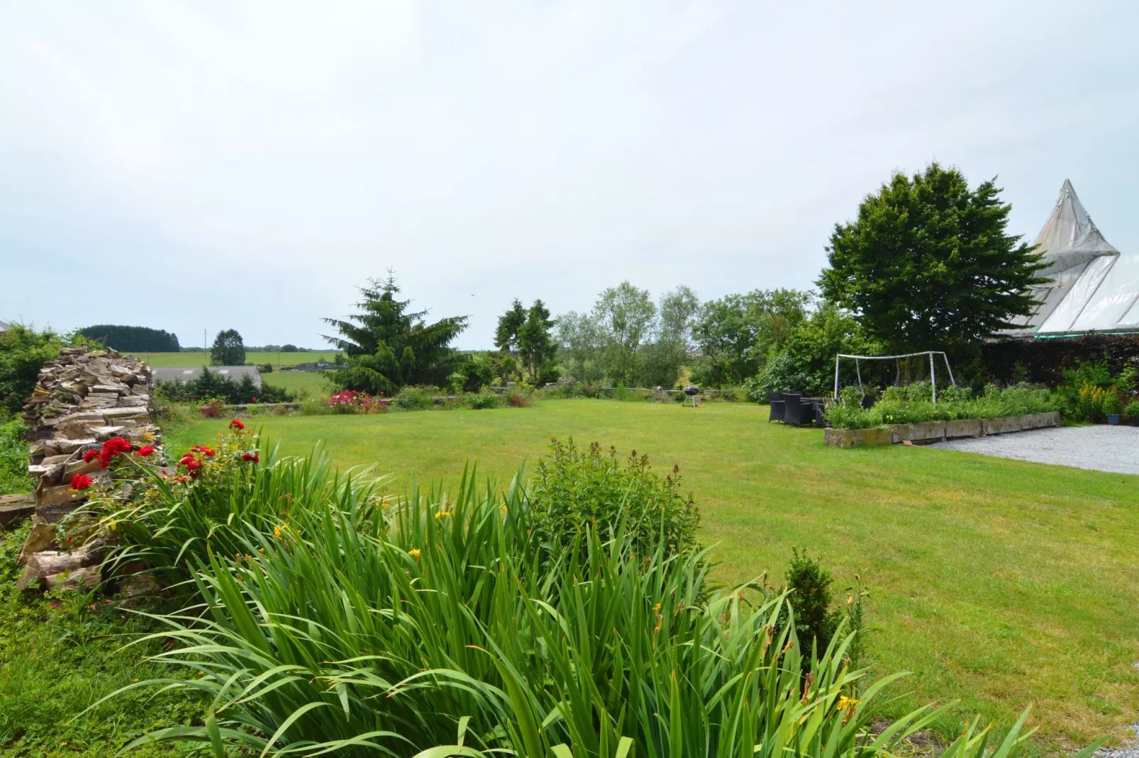 Un petit coin de chateau-Gardens summer