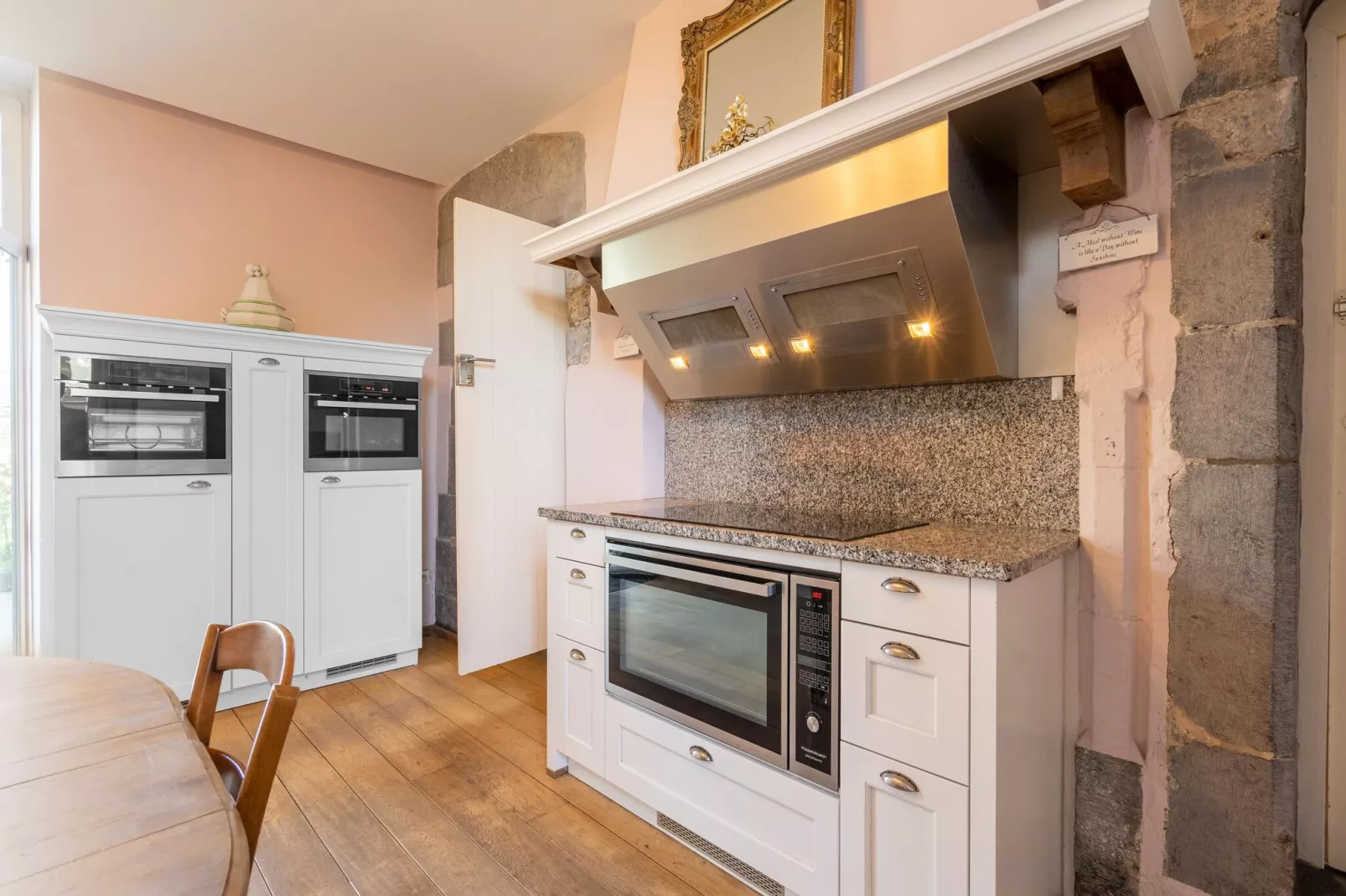 Château de Senzeilles 1-Kitchen