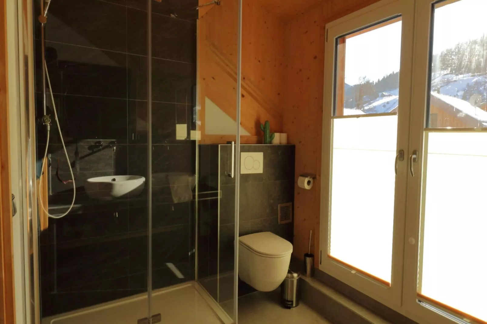 Kreischberg Chalets 59-Bathroom