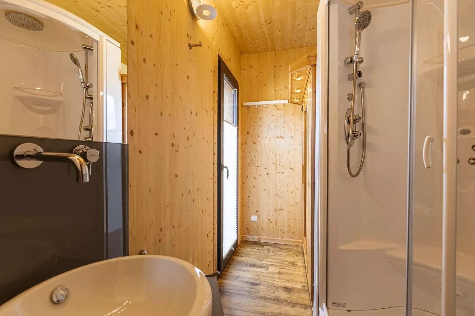 Kreischberg Chalets 43b-Bathroom