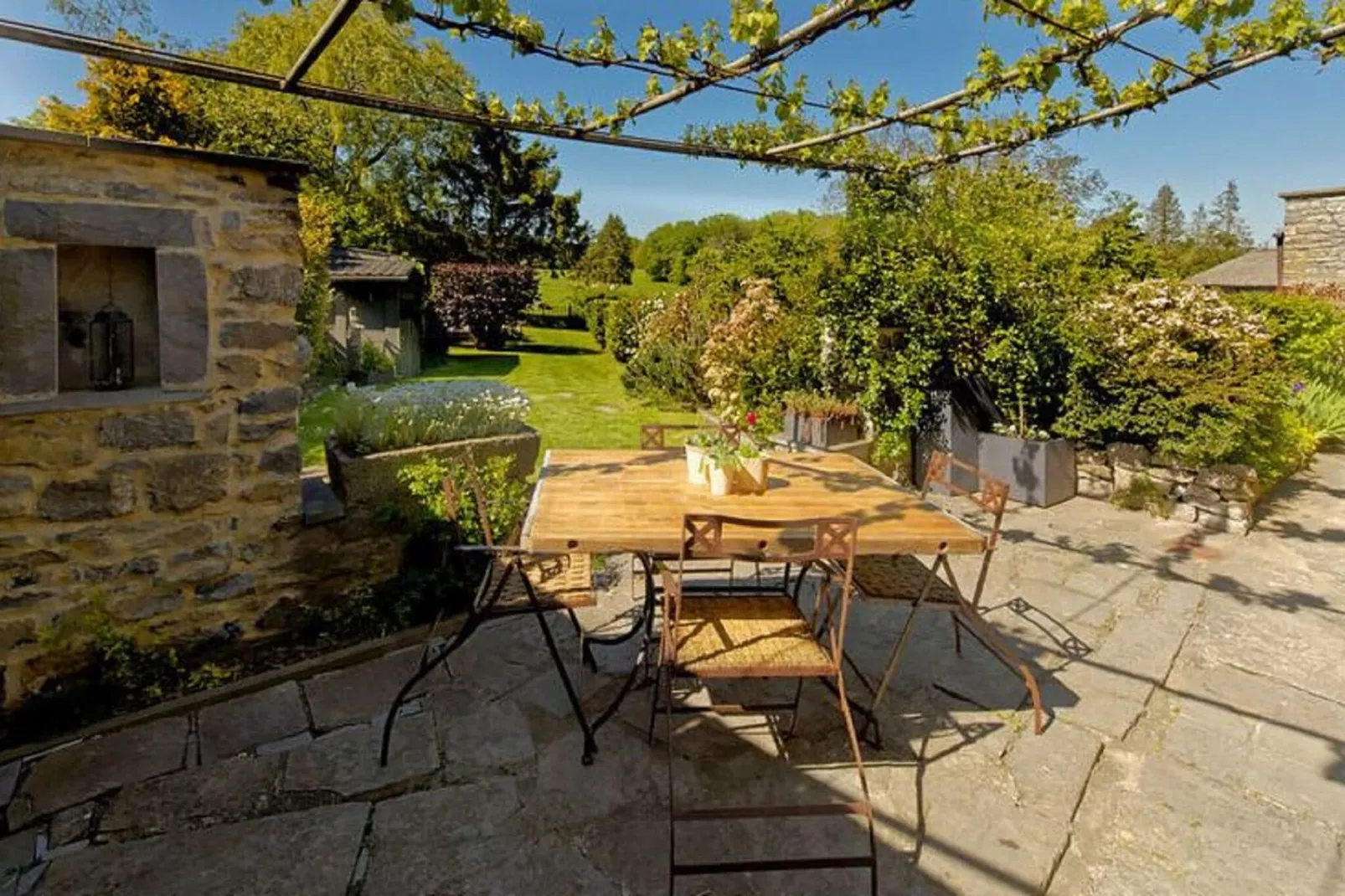 La Ferme d'Amélie-Terrace balcony