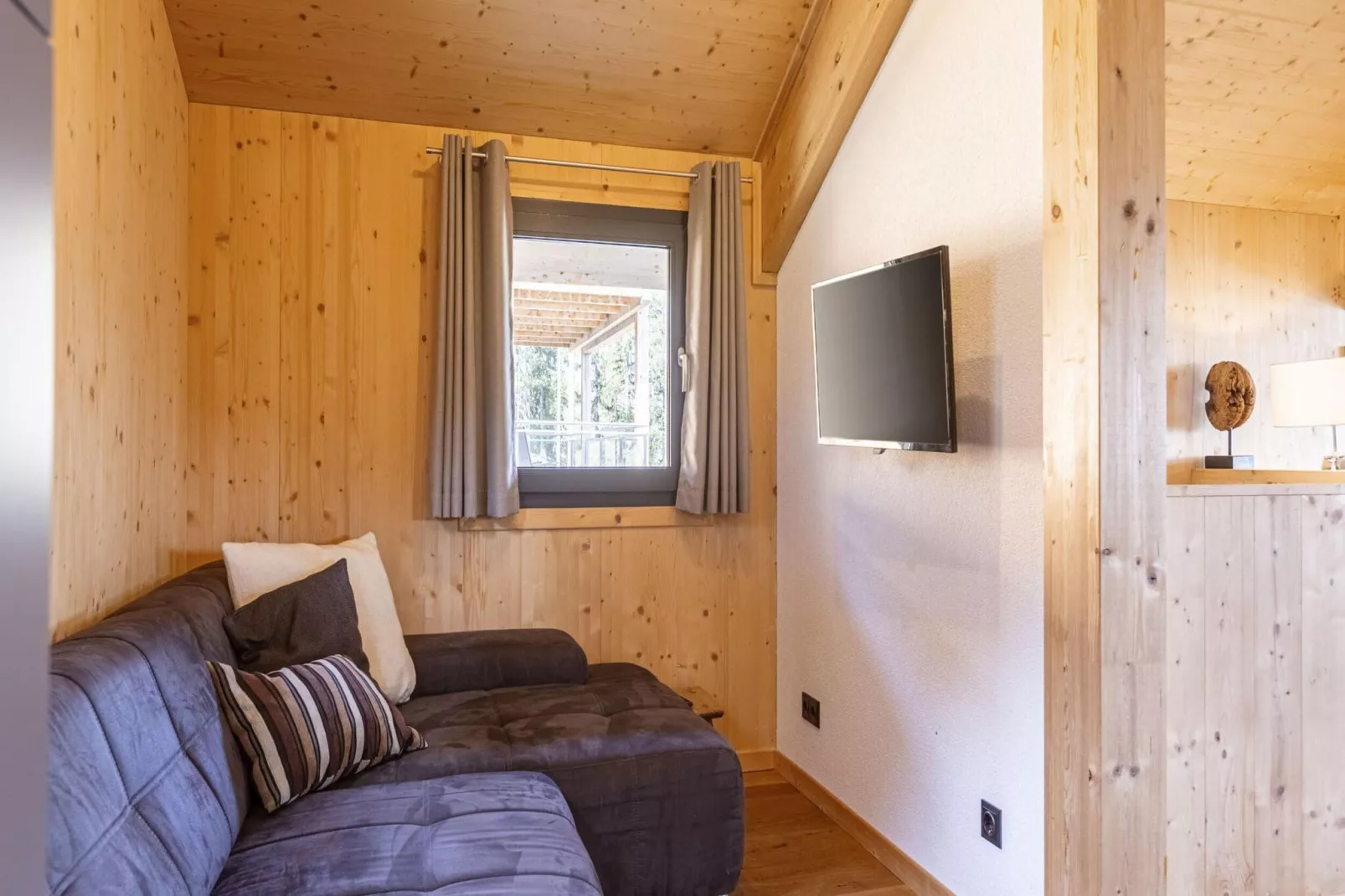 Alpenchalets Reiteralm 11-Living room