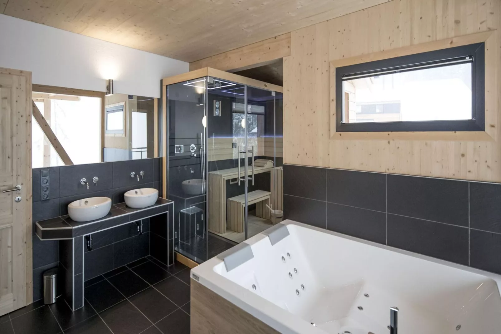 Alpenchalets Reiteralm 10-Bathroom