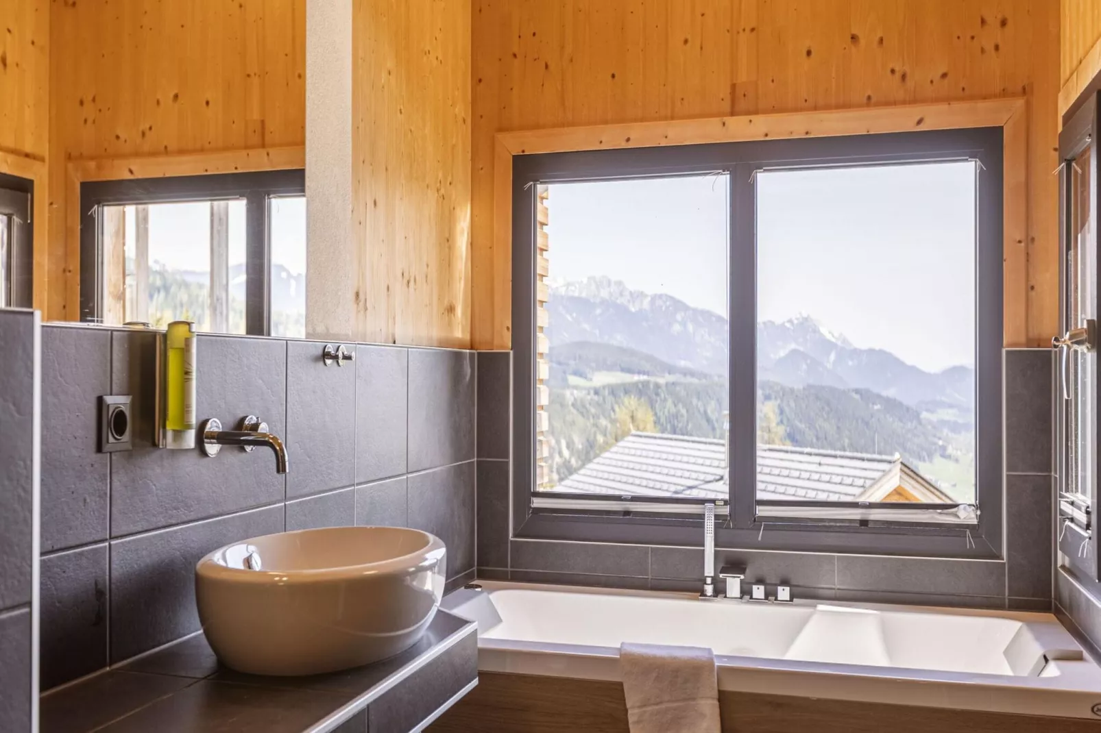 Alpenchalets Reiteralm 3-Bathroom