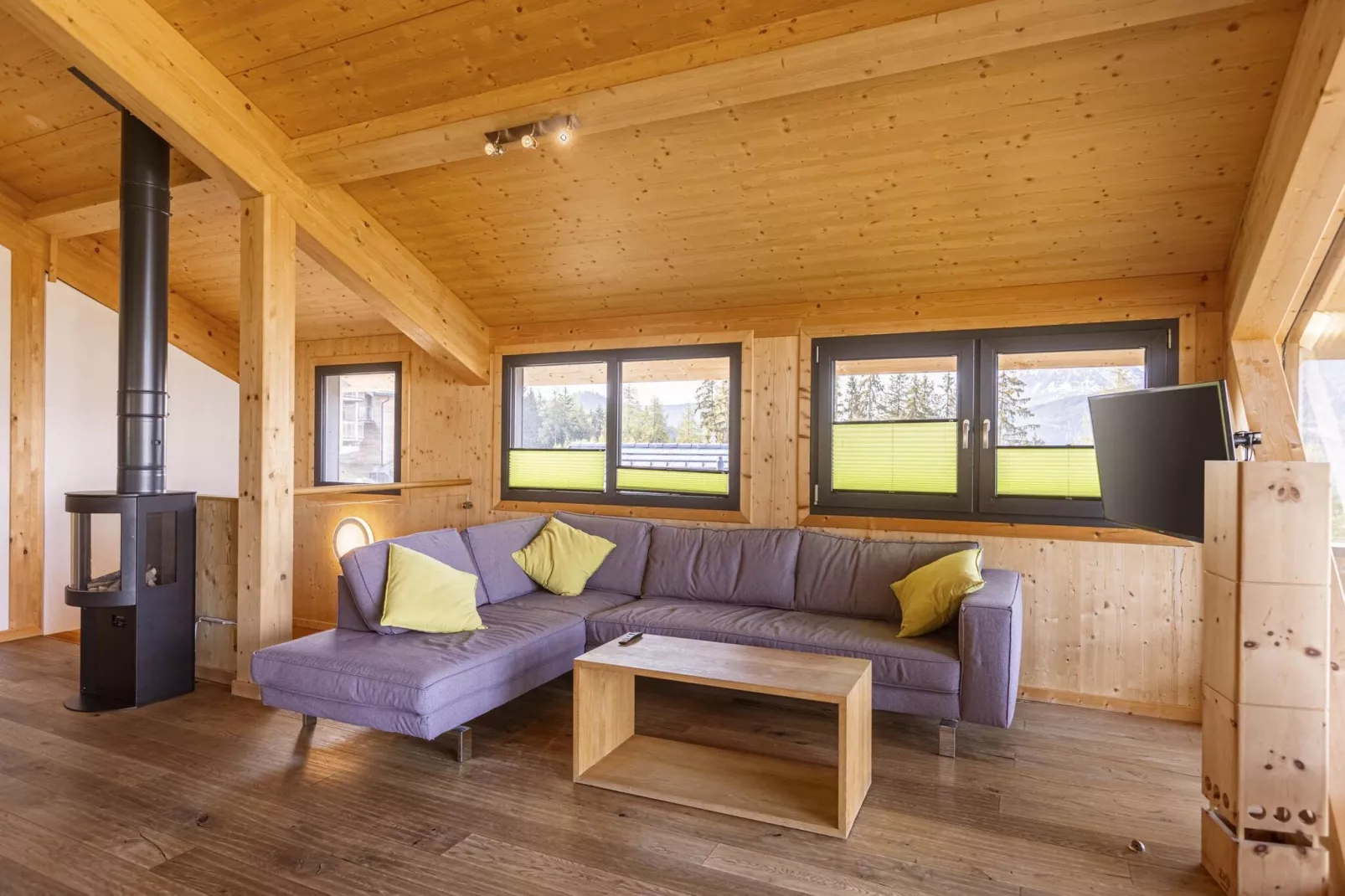 Alpenchalets Reiteralm 9-Living room