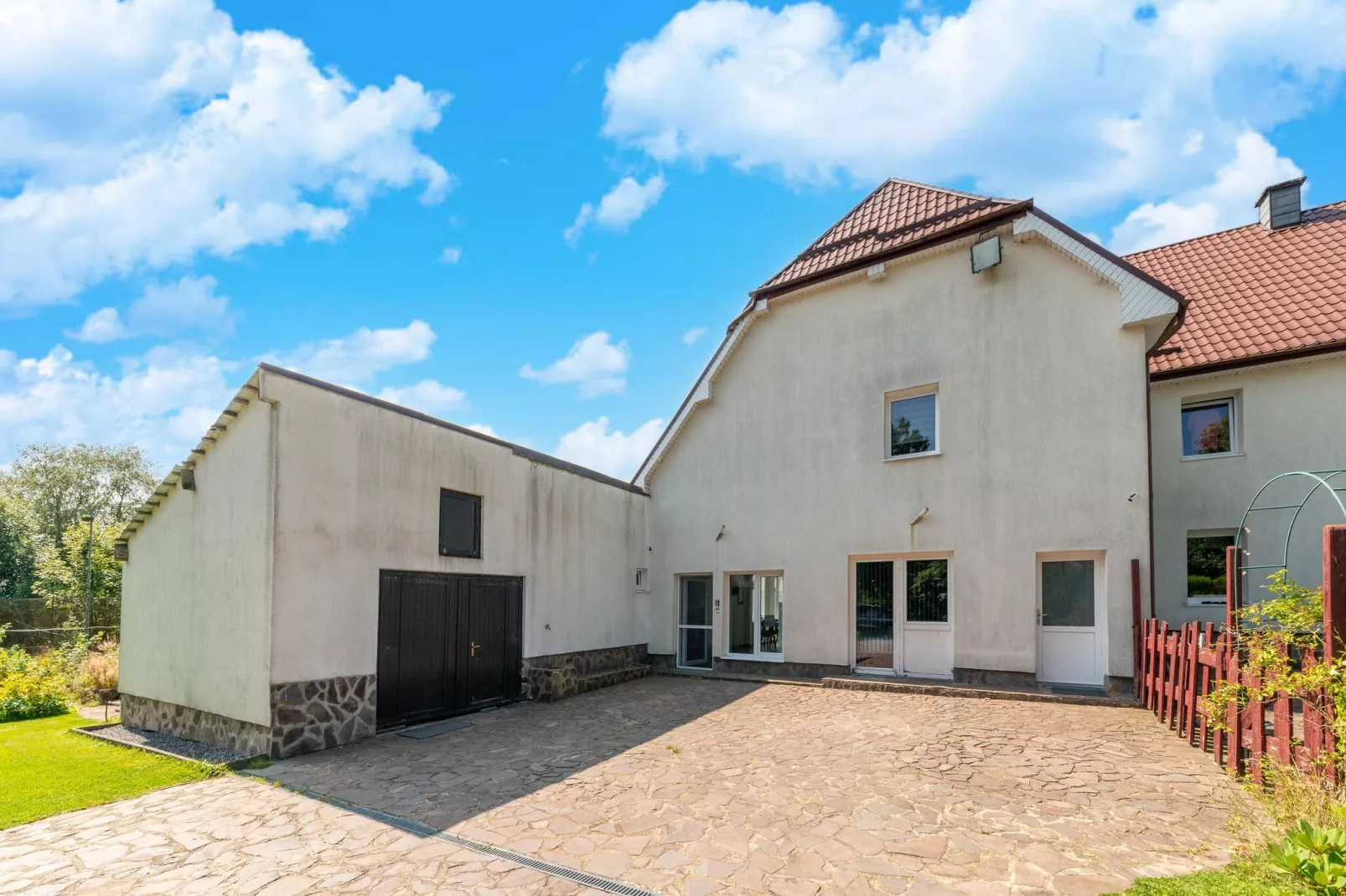 Le Domaine de l’Est-Außenbereich Sommer