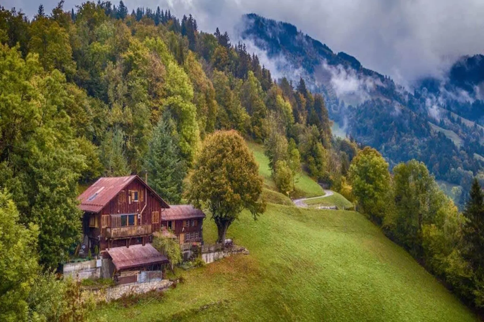 Gstaad Luxurious flat with terrace & stunning views-Exterior summer