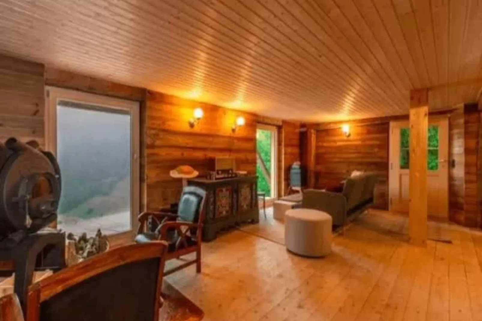 Alps Chalet for Big Group with Sauna & Yoga Terrace-Living room