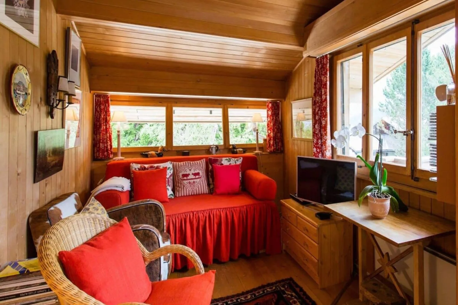 ALP SUNRISE-Living room