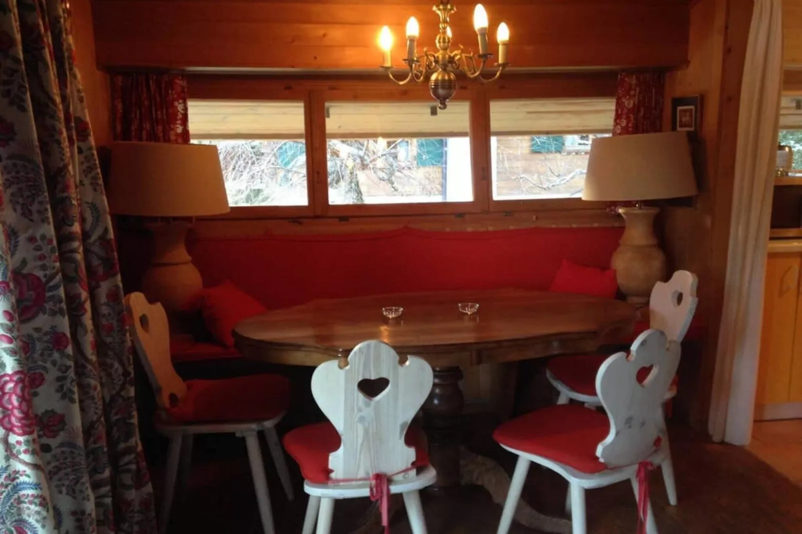 ALP SUNRISE-Living room