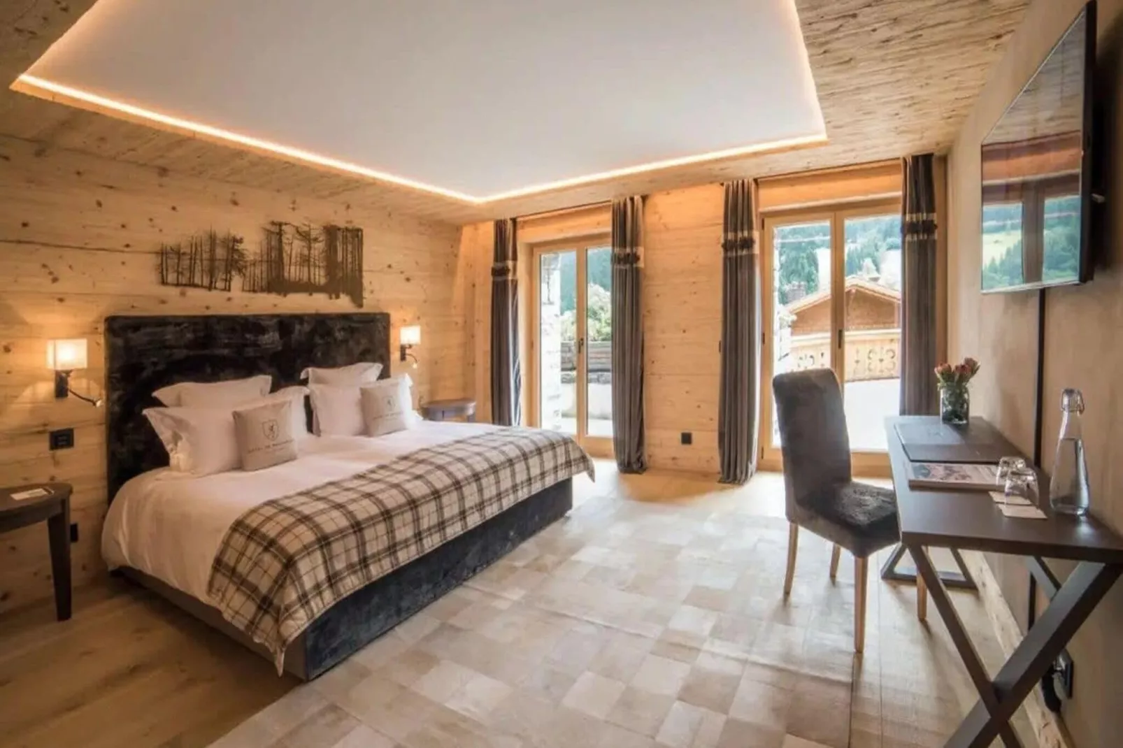Super private Luxury Chalet with Hotel facilities-Bedroom
