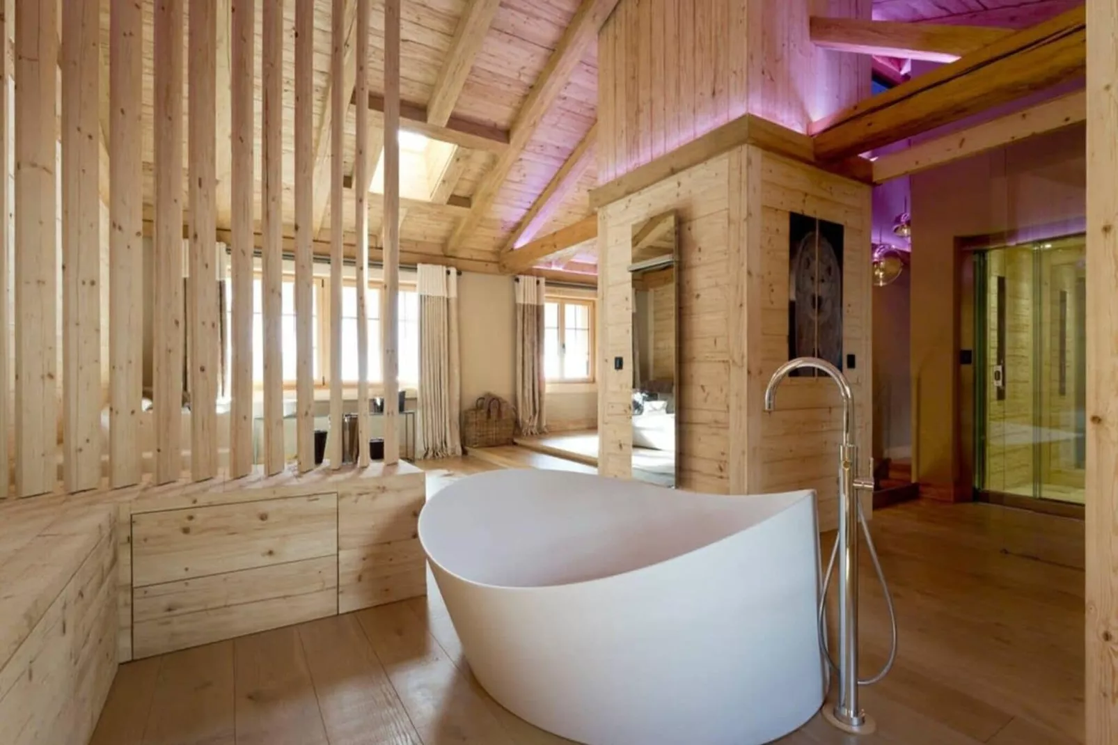 Super private Luxury Chalet with Hotel facilities-Bathroom