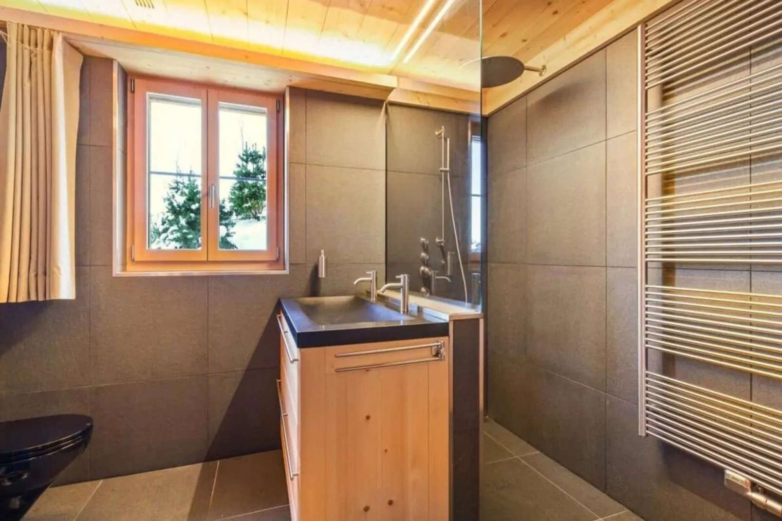 Beautiful Modern Chalet in the Gstaad Region-Bathroom