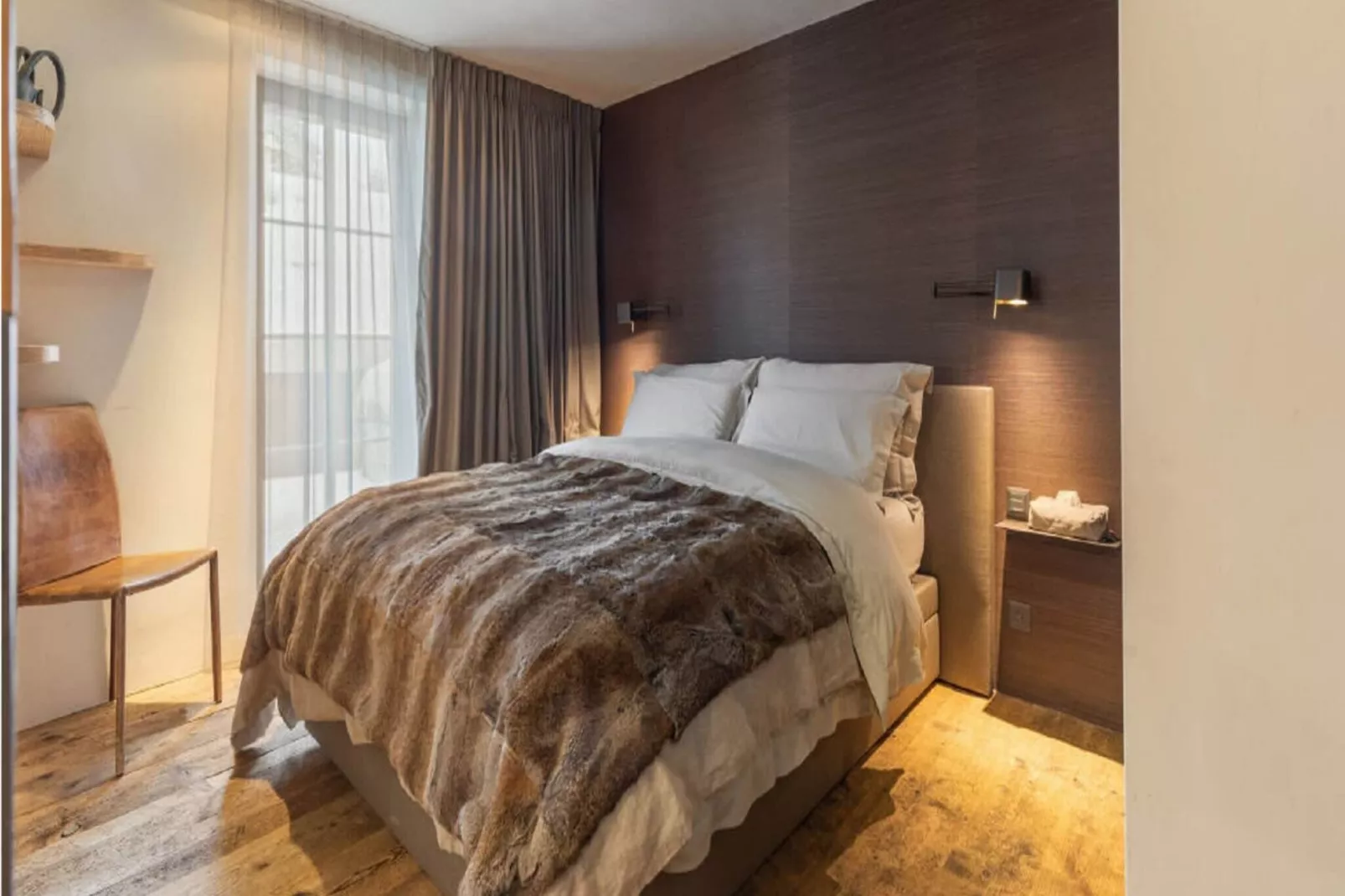 Modern Luxury Duplex In Central Gstaad-Bedroom
