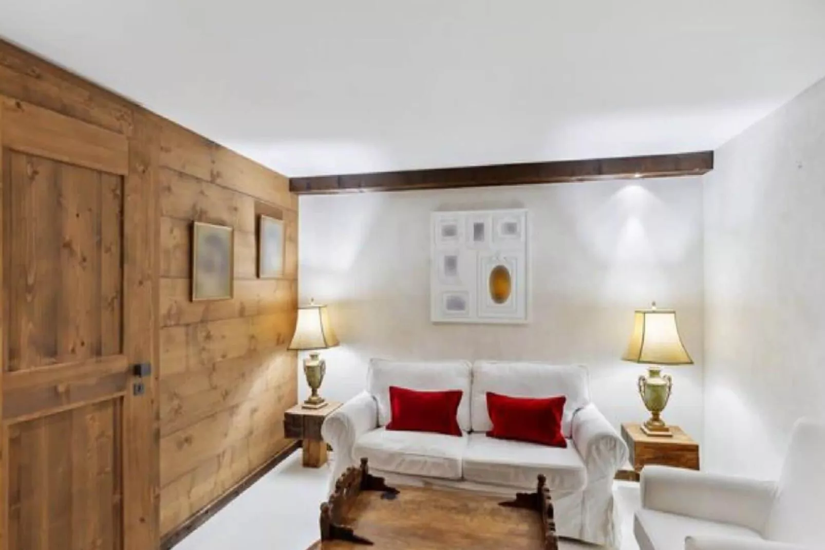 7-bedroom Chalet Private Pool and Stunning Views-Living room