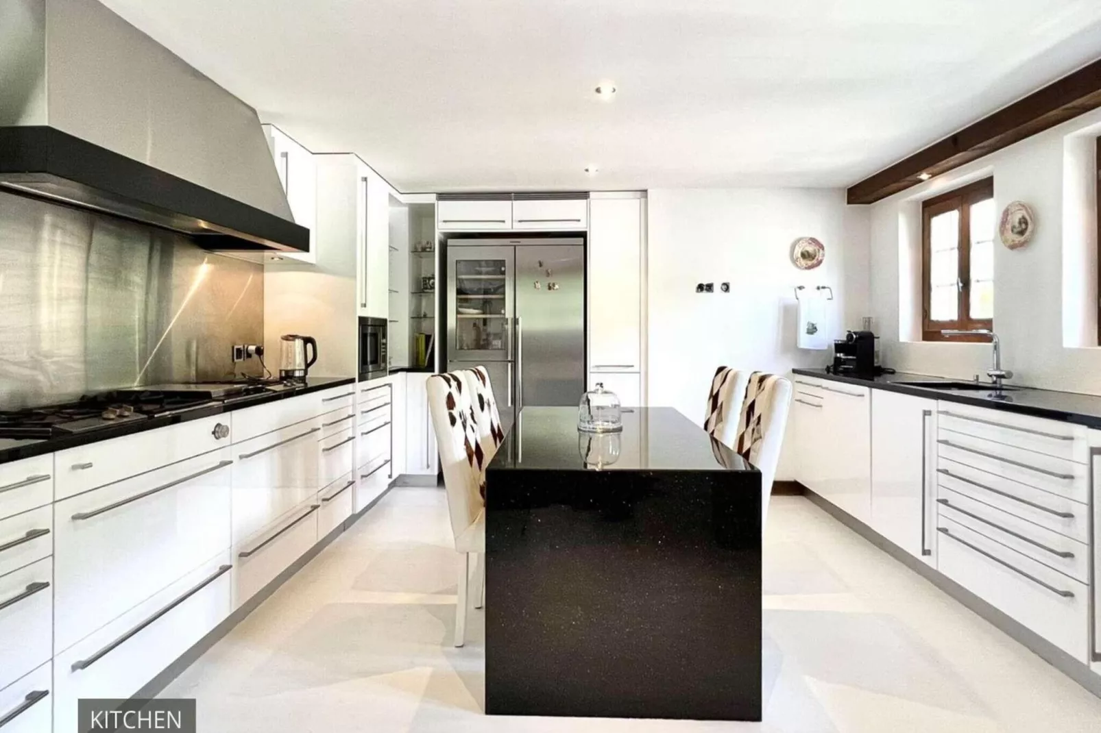 7-bedroom Chalet Private Pool and Stunning Views-Kitchen