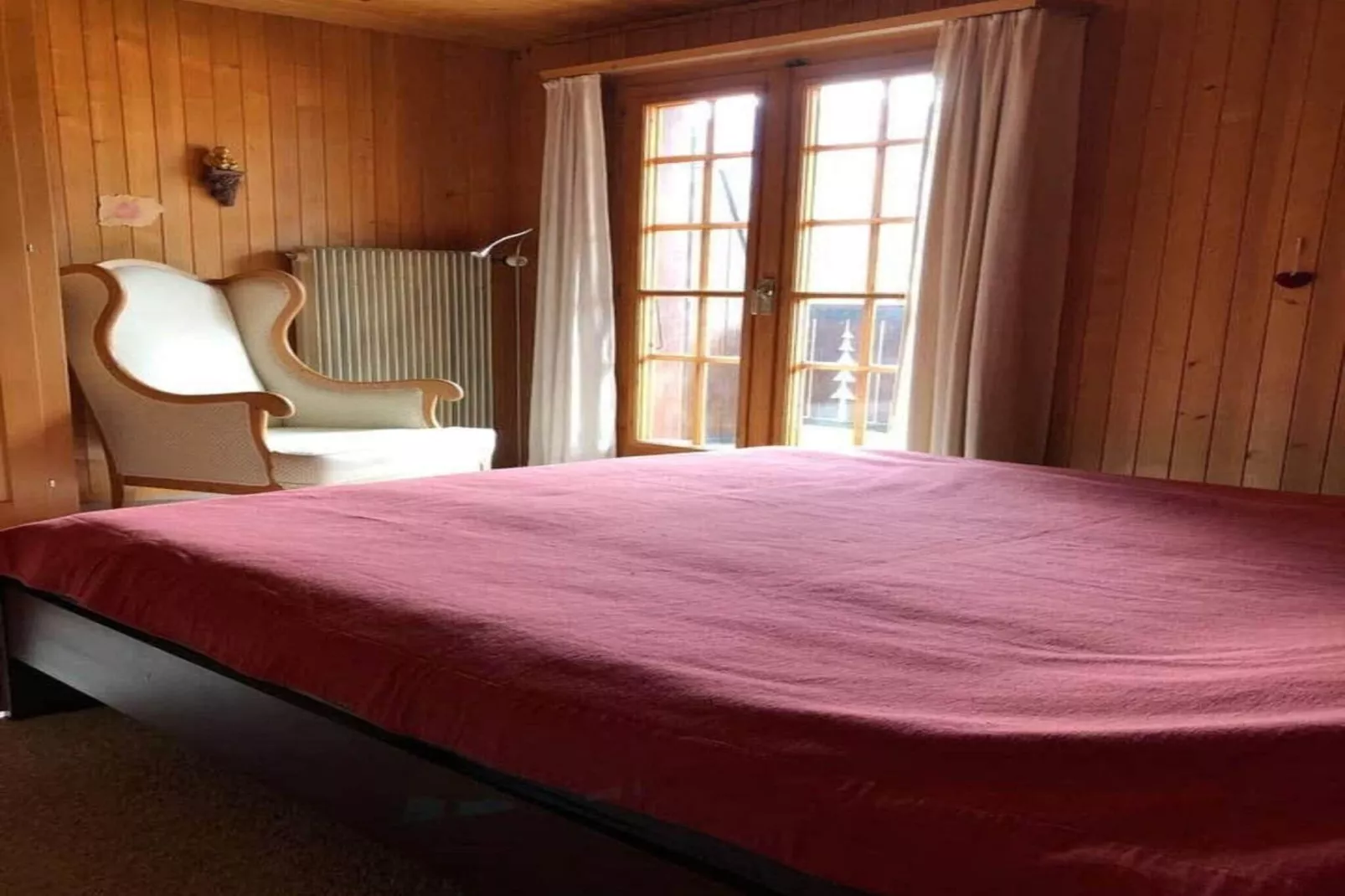 Cute Chalet with Breathtaking Views-Bedroom