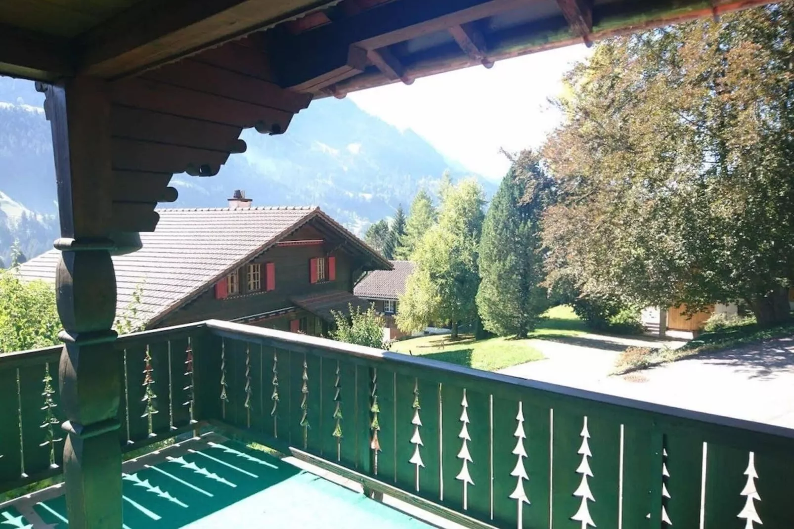 Cute Chalet with Breathtaking Views-Terrace balcony