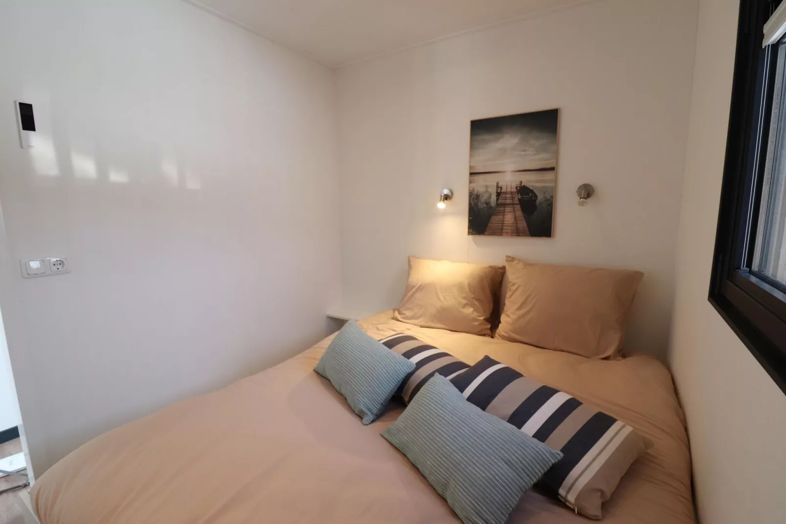 Houseboat Refugio-Bedroom
