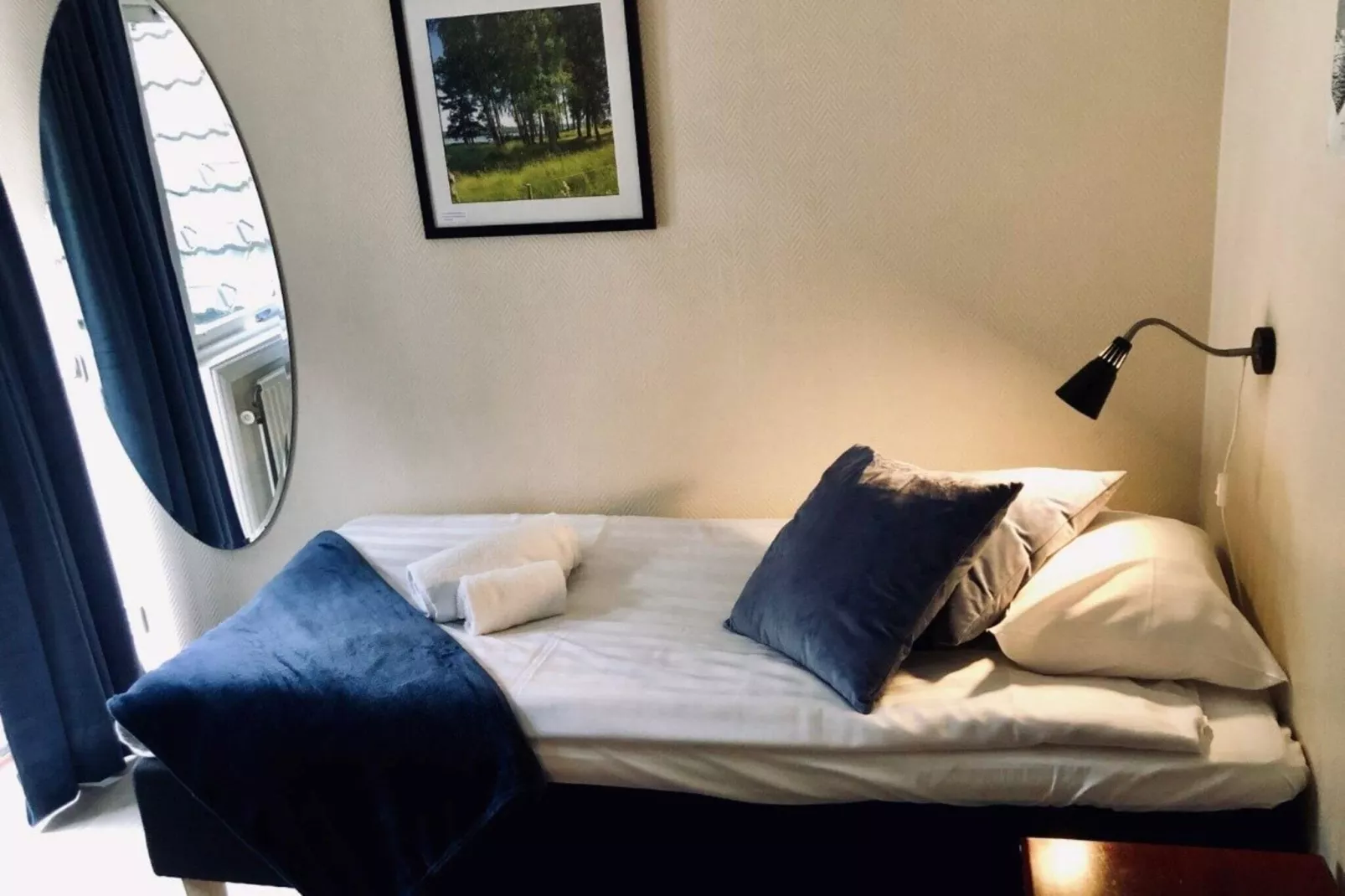 Appealing vacation home with free breakfast-Indoor
