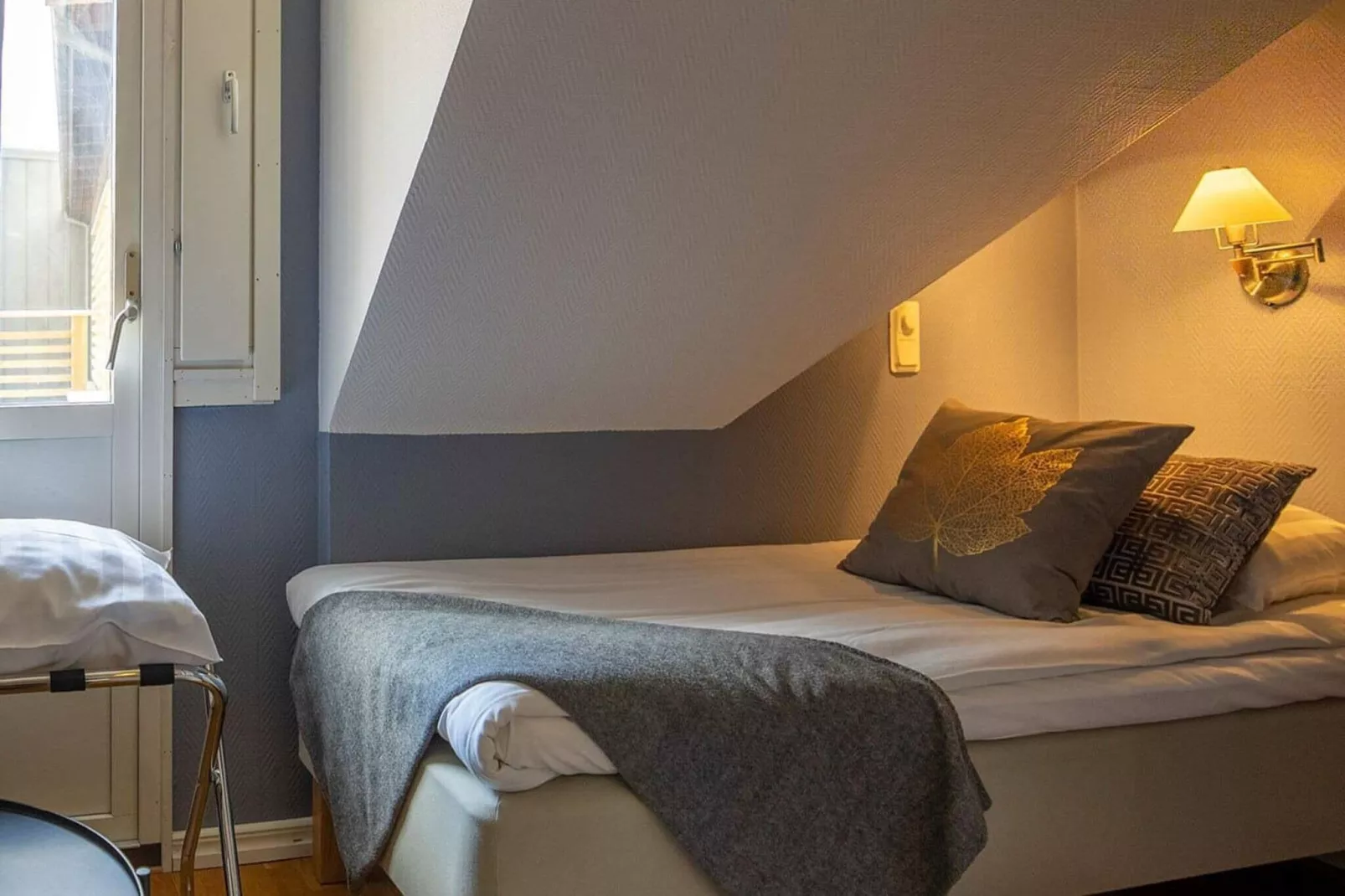 Appealing vacation home with free breakfast-Indoor