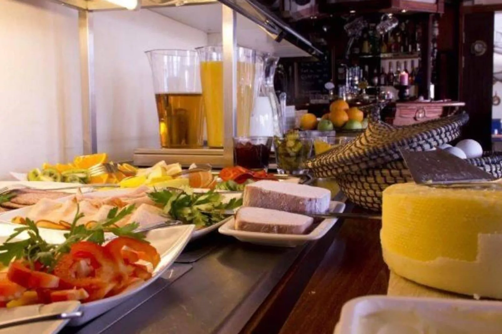 Lovely room with a free breakfast-Indoor