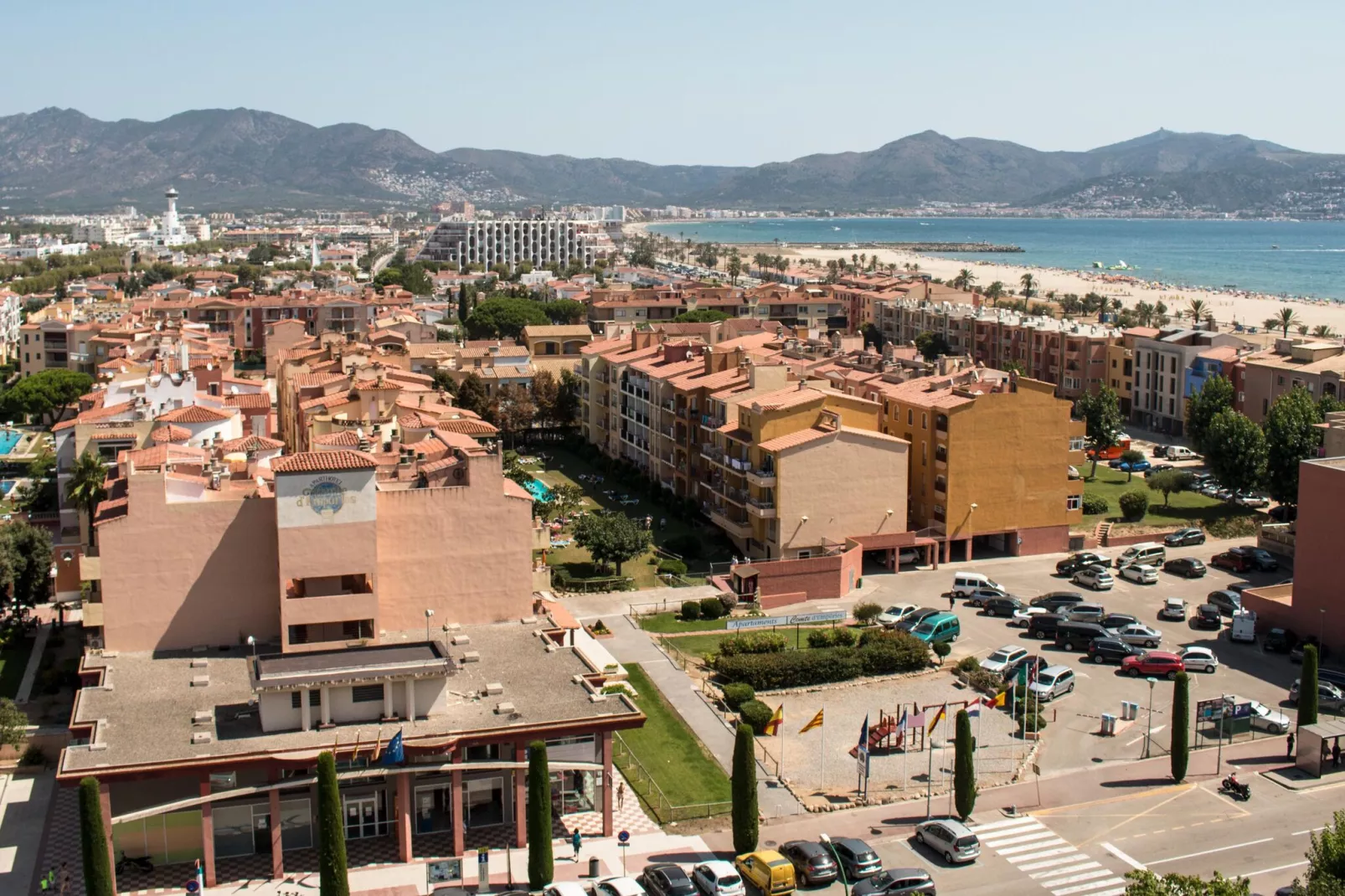 APARTAMENTOS COMTE D'EMPURIES C46-Exterior summer
