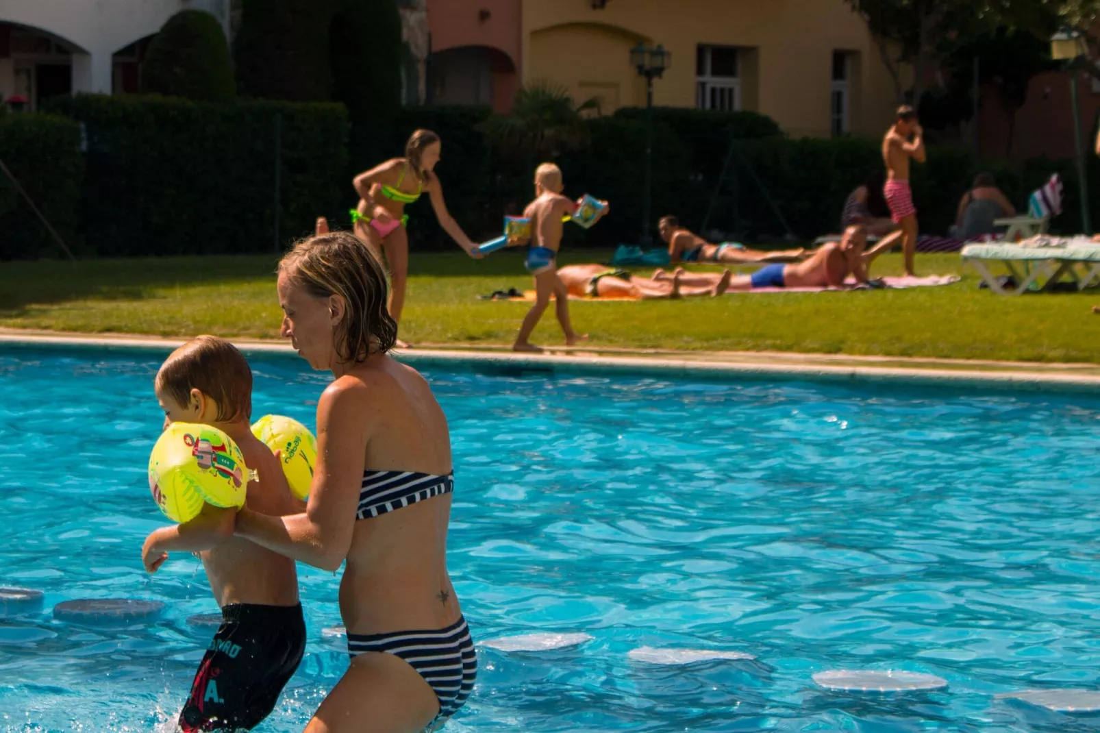 APARTAMENTOS COMTE D'EMPURIES C46-Pool