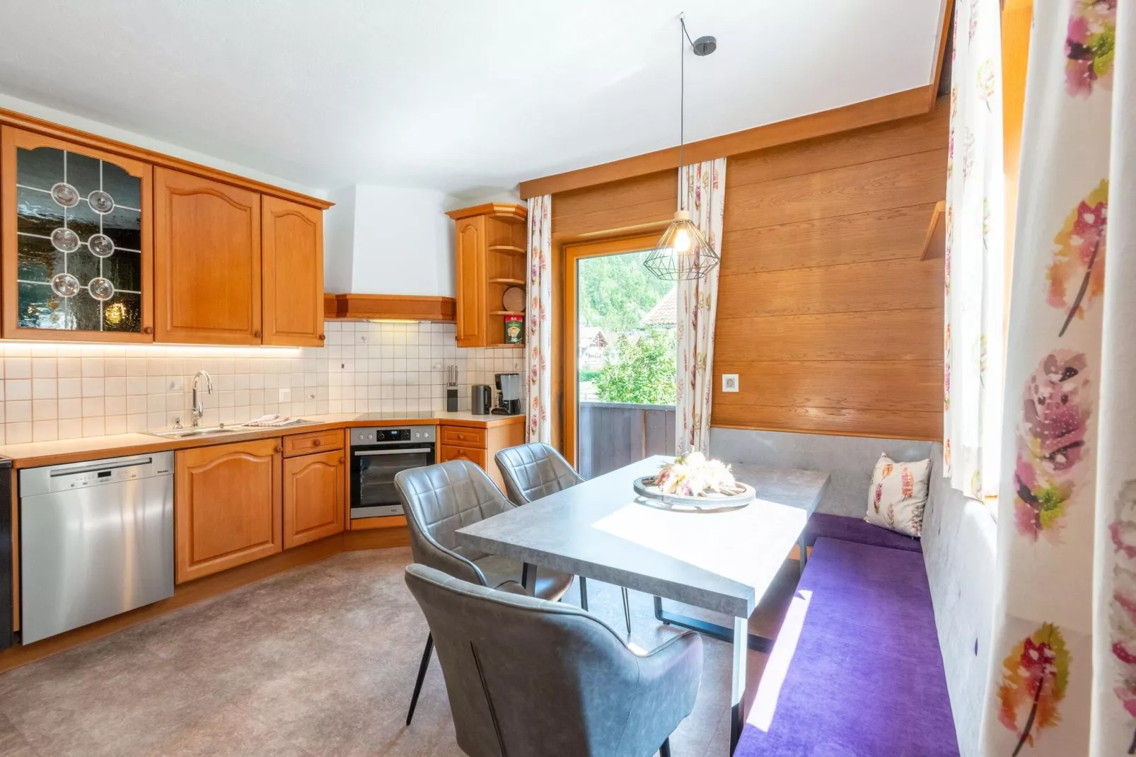 Hof Achenrainer-Kitchen