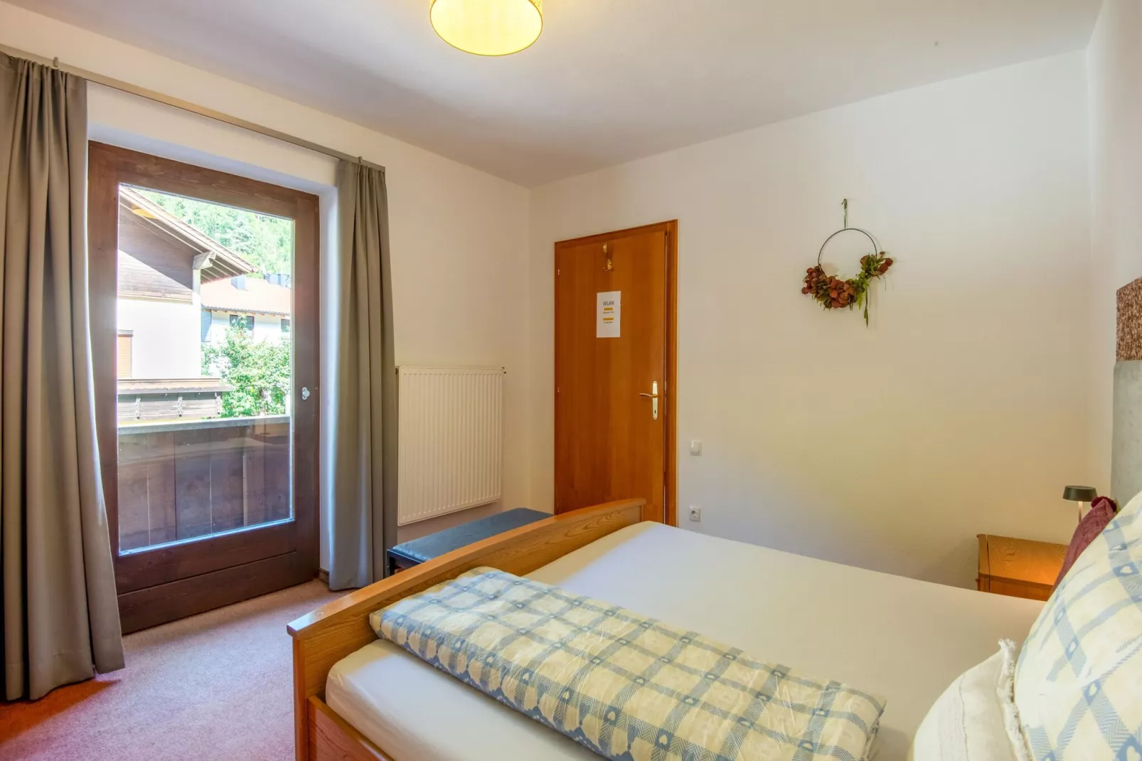 Hof Achenrainer-Bedroom
