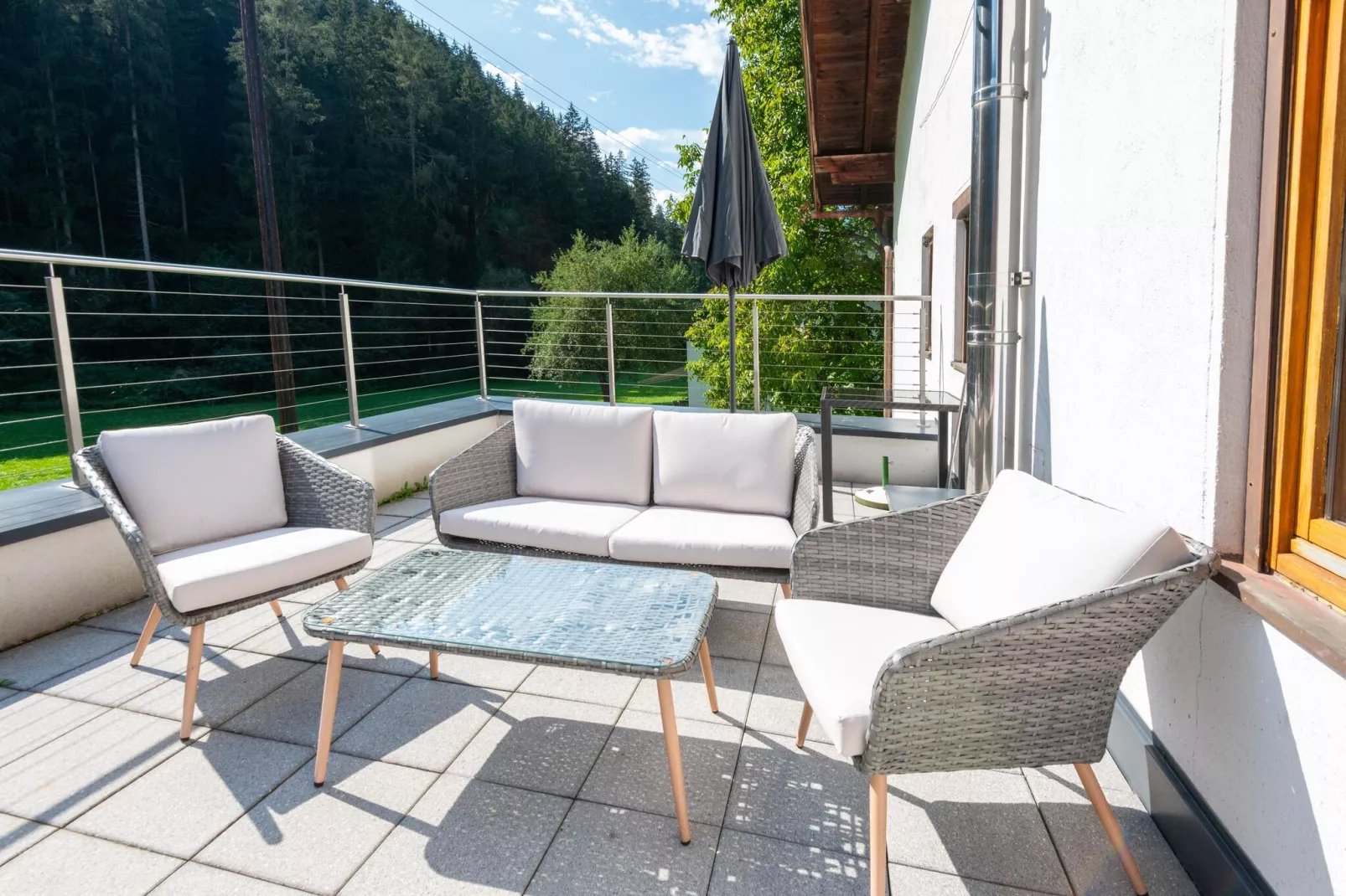 Hof Achenrainer-Terrace balcony